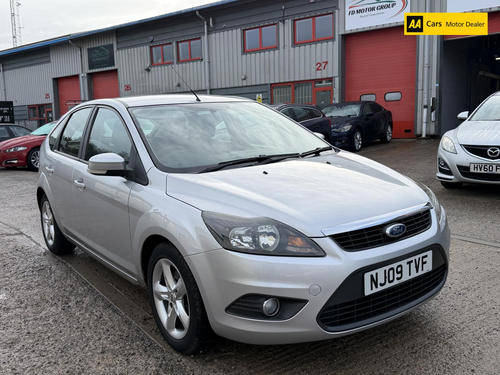Ford Focus 1.6 Zetec Hatchback 5dr Petrol Manual (161 g/km, 99 bhp)