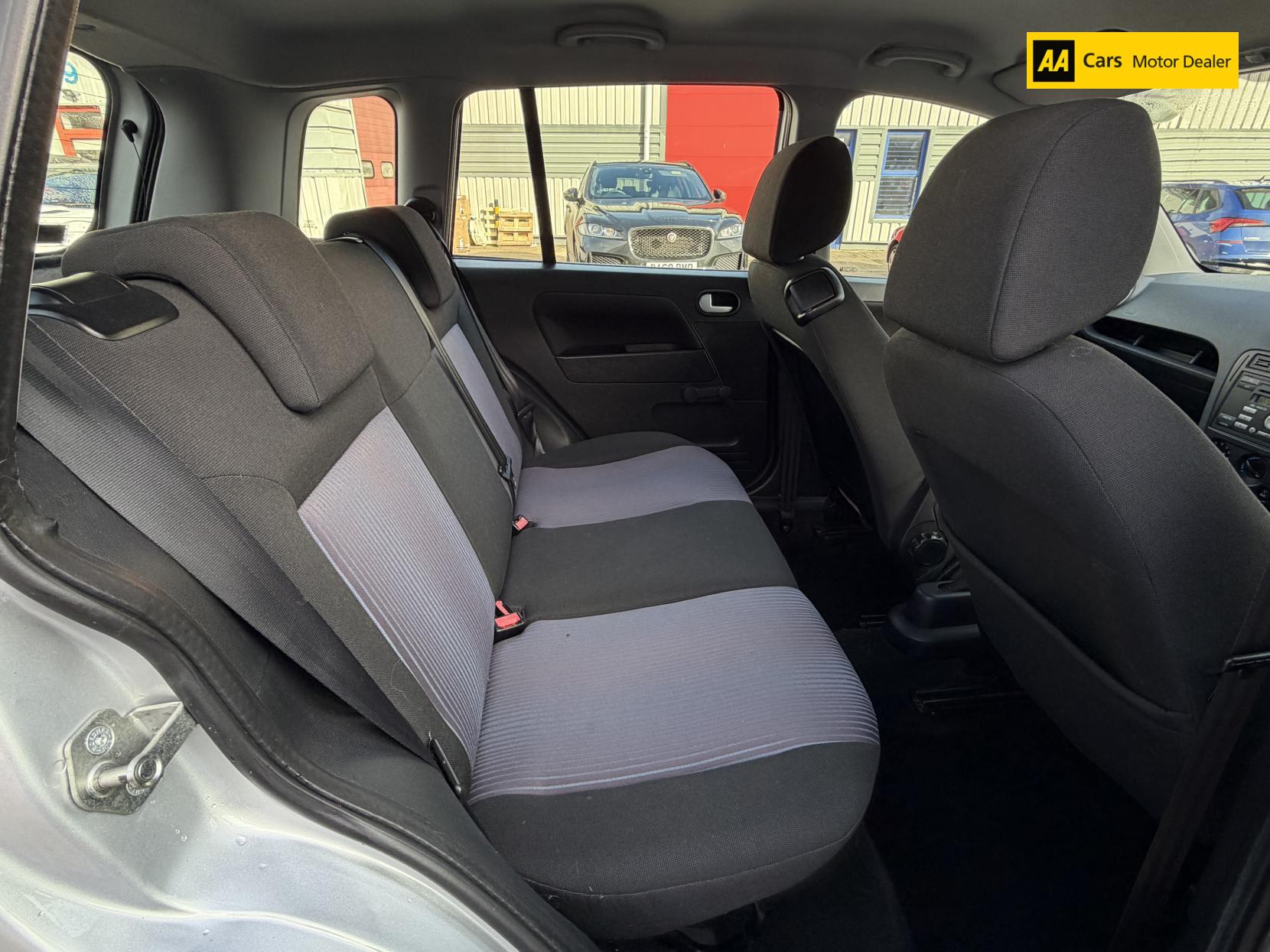 Ford Fusion 1.4 Style + Hatchback 5dr Petrol Manual (154 g/km, 79 bhp)