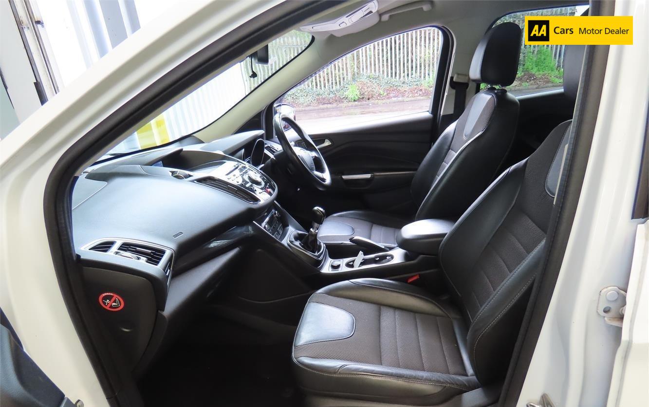 Ford Kuga 2.0 TDCi Titanium SUV 5dr Diesel Manual 2WD Euro 6 (s/s) (150 ps)