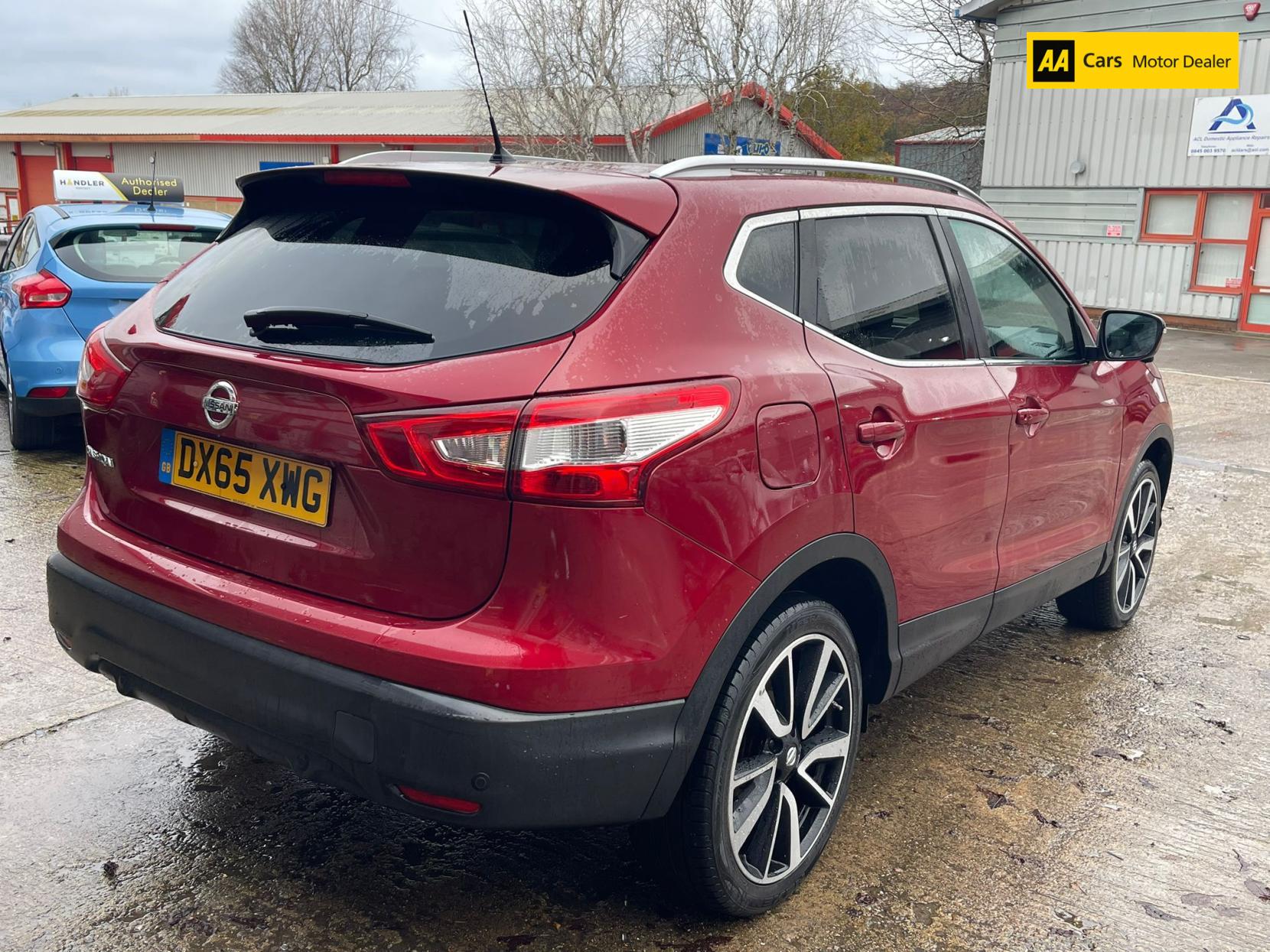 Nissan Qashqai 1.6 dCi Tekna SUV 5dr Diesel Manual 2WD Euro 6 (s/s) (130 ps)