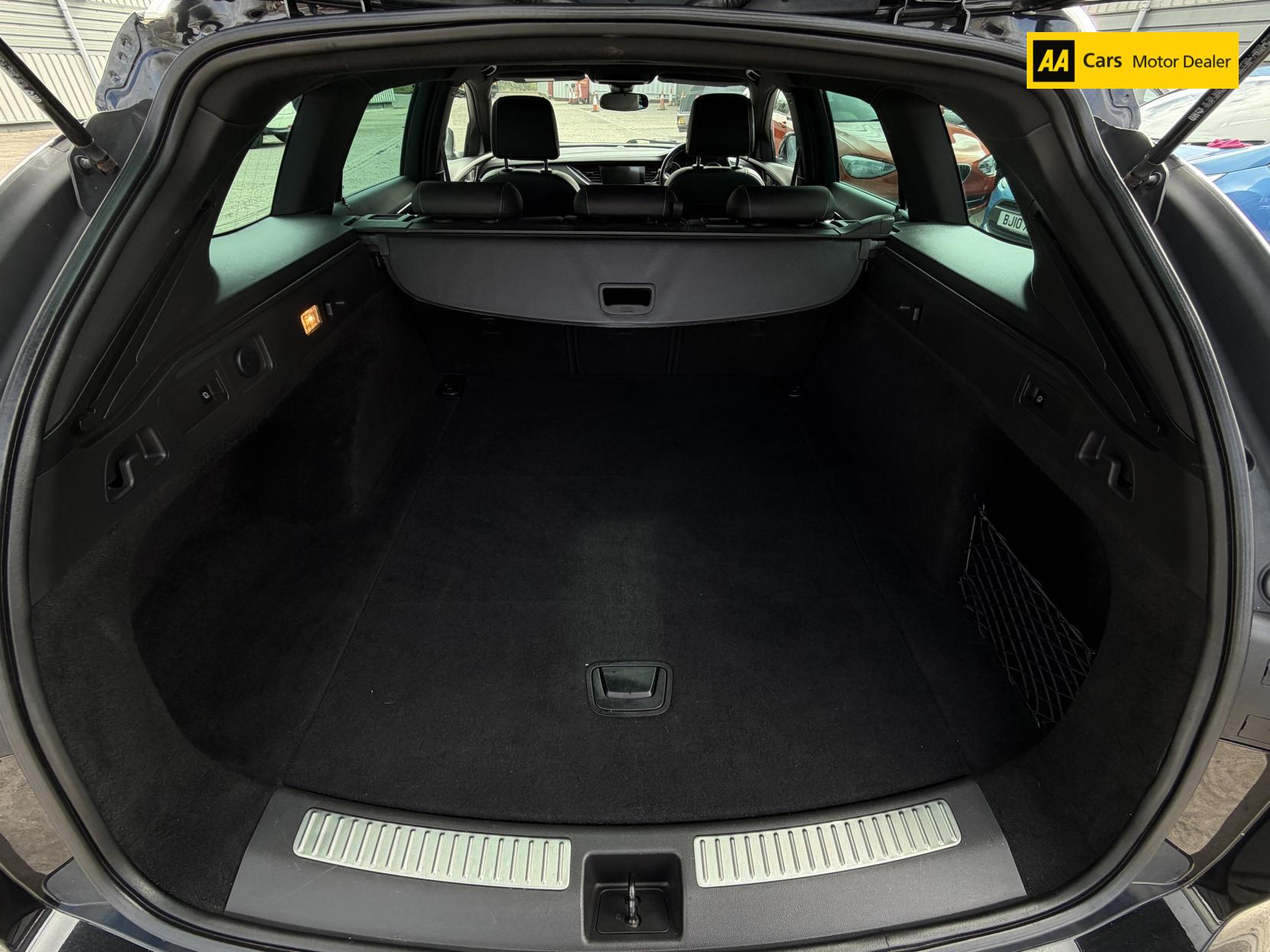 Vauxhall Insignia 2.0 Turbo D BlueInjection SRi VX Line Nav Sports Tourer 5dr Diesel Manual Euro 6 (s/s) (170 ps)