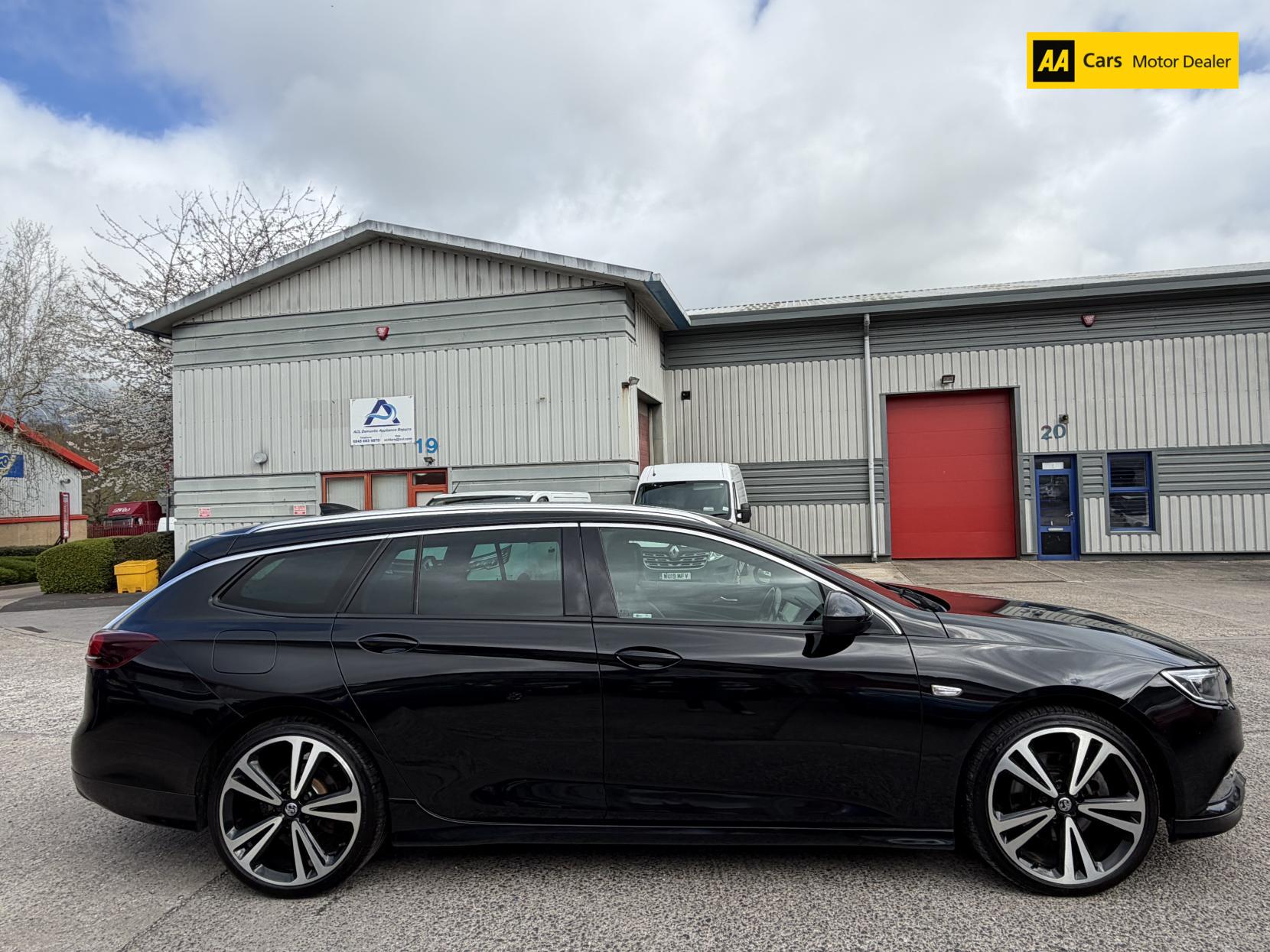 Vauxhall Insignia 2.0 Turbo D BlueInjection SRi VX Line Nav Sports Tourer 5dr Diesel Manual Euro 6 (s/s) (170 ps)