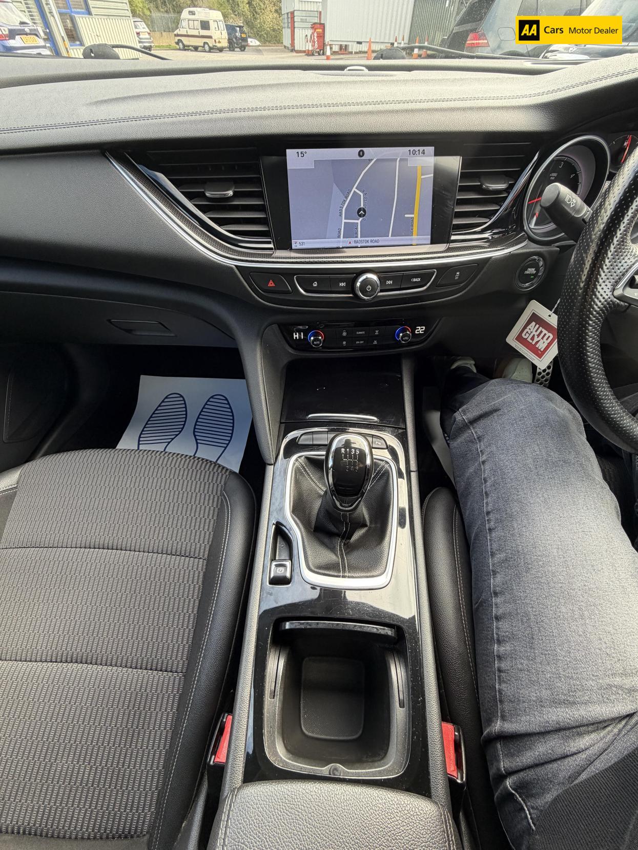 Vauxhall Insignia 2.0 Turbo D BlueInjection SRi VX Line Nav Sports Tourer 5dr Diesel Manual Euro 6 (s/s) (170 ps)