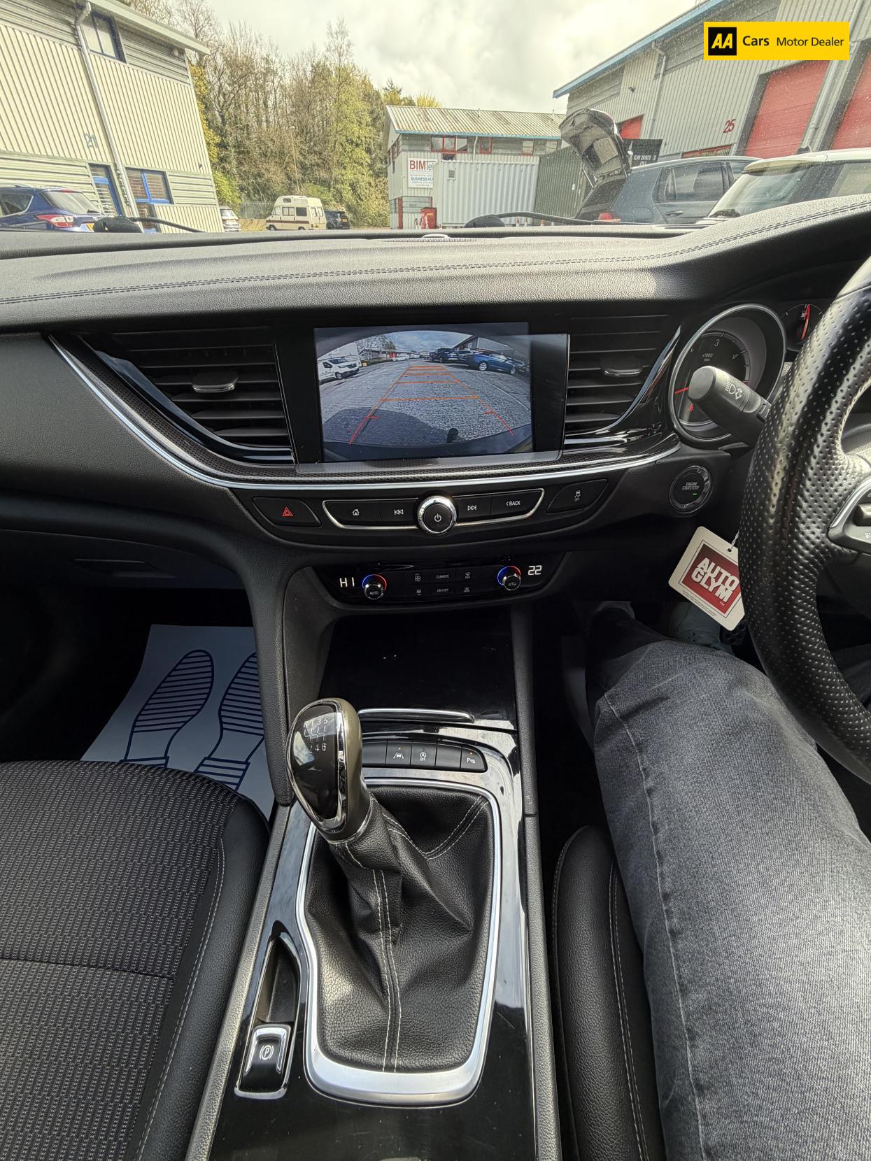 Vauxhall Insignia 2.0 Turbo D BlueInjection SRi VX Line Nav Sports Tourer 5dr Diesel Manual Euro 6 (s/s) (170 ps)