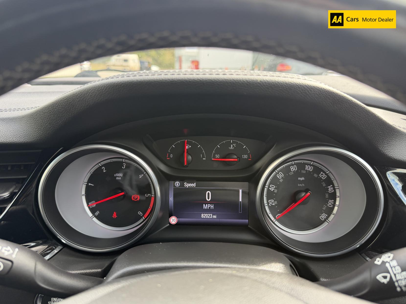 Vauxhall Insignia 2.0 Turbo D BlueInjection SRi VX Line Nav Sports Tourer 5dr Diesel Manual Euro 6 (s/s) (170 ps)