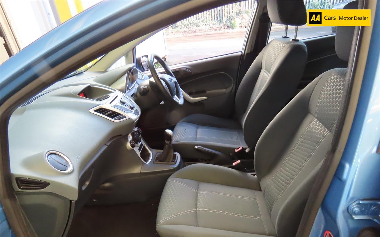 Ford Fiesta 1.4 Zetec Hatchback 5dr Petrol Manual (133 g/km, 94 bhp)