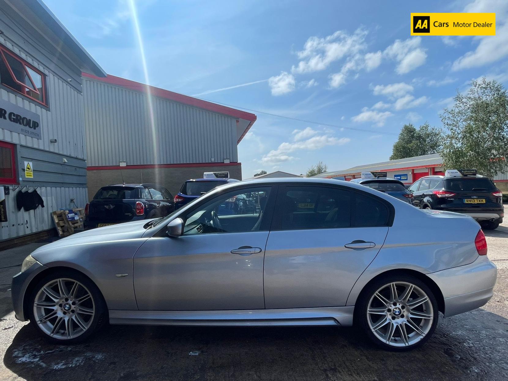 BMW 3 Series 2.0 320d SE Saloon 4dr Diesel Steptronic Euro 5 (177 ps)