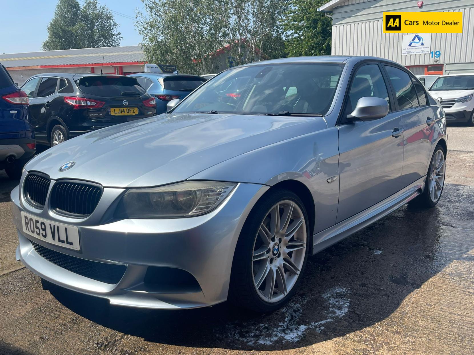 BMW 3 Series 2.0 320d SE Saloon 4dr Diesel Steptronic Euro 5 (177 ps)