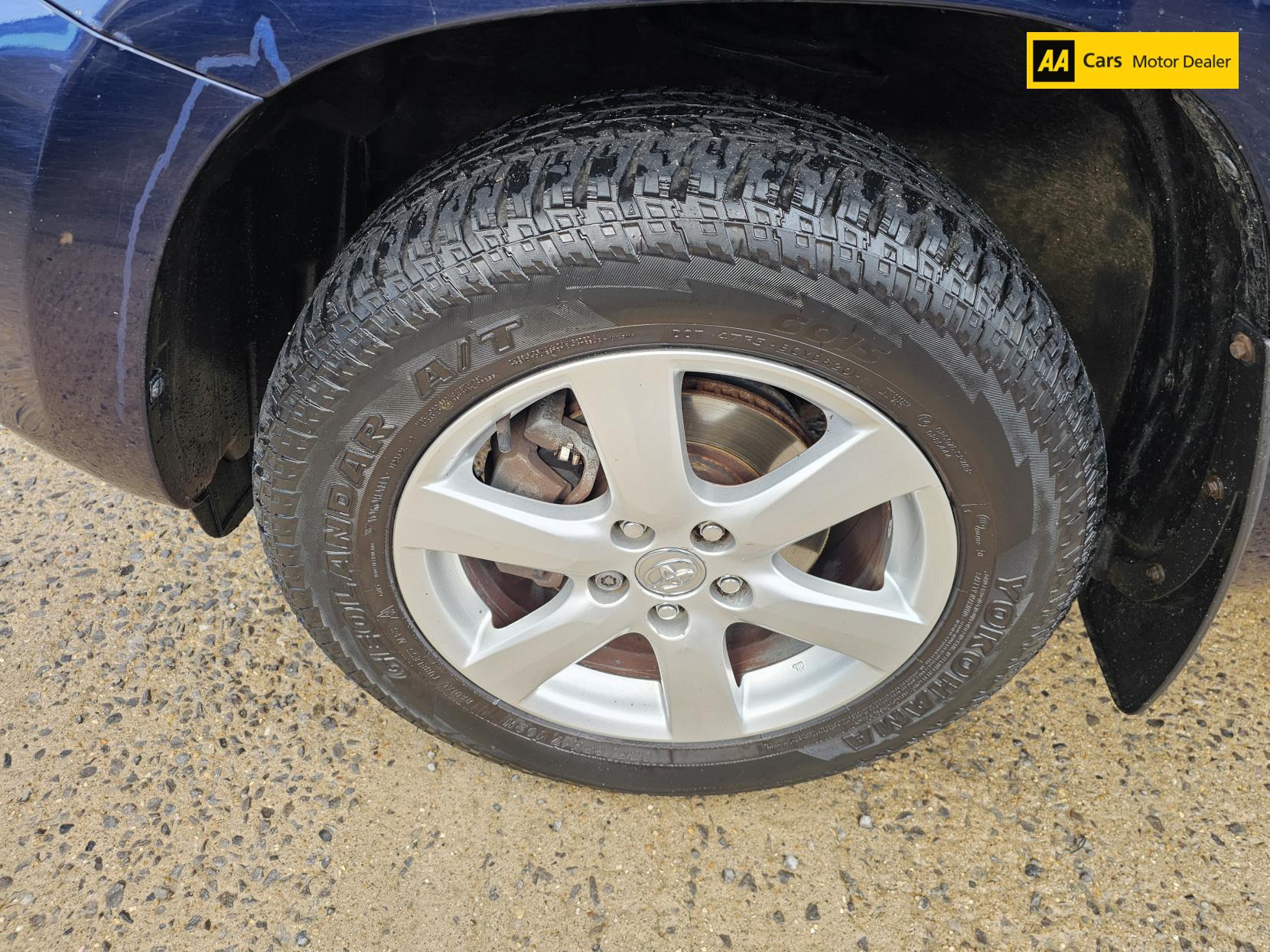 Toyota RAV4 2.2 D-4D XT-R SUV 5dr Diesel Manual 4WD (173 g/km, 134 bhp)
