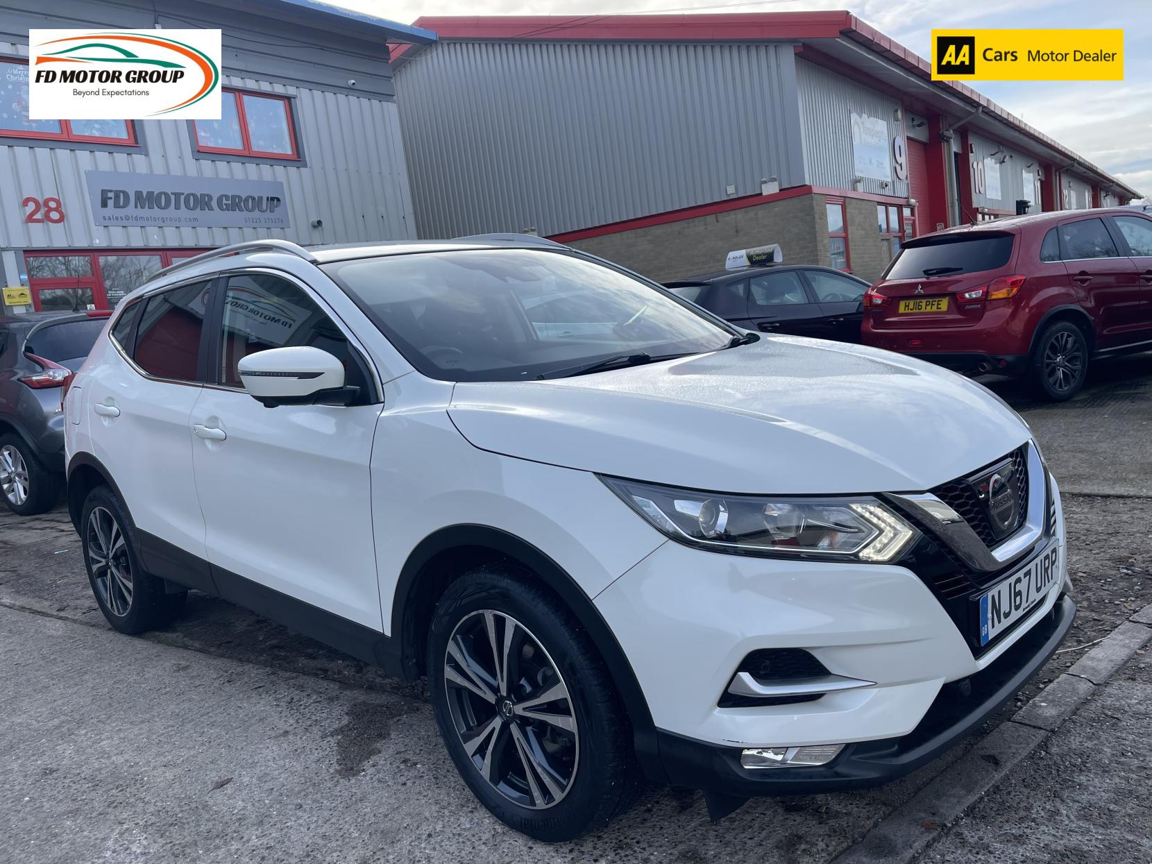 Nissan Qashqai 1.6 DIG-T N-Connecta SUV 5dr Petrol Manual Euro 6 (s/s) (163 ps)