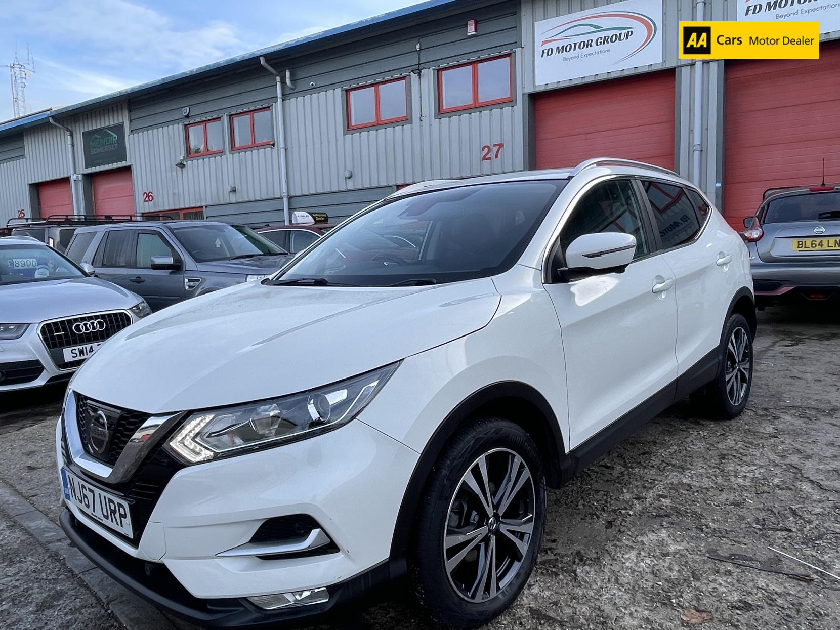 Nissan Qashqai 1.6 DIG-T N-Connecta SUV 5dr Petrol Manual Euro 6 (s/s) (163 ps)