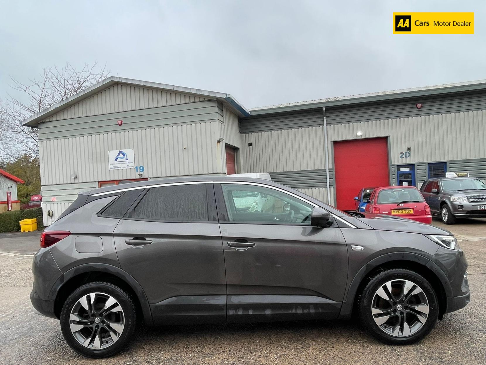 Vauxhall Grandland X 1.6 Turbo D BlueInjection Sport Nav SUV 5dr Diesel Manual Euro 6 (s/s) (120 ps)