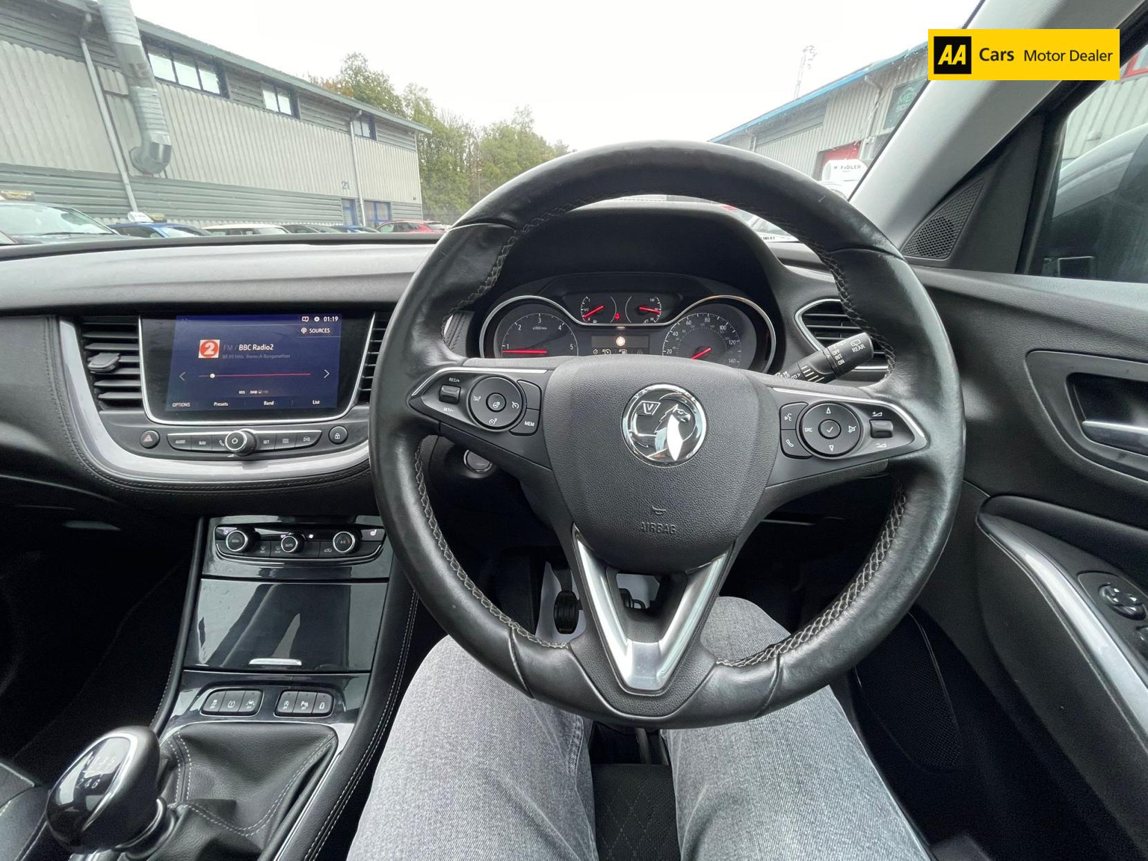 Vauxhall Grandland X 1.6 Turbo D BlueInjection Sport Nav SUV 5dr Diesel Manual Euro 6 (s/s) (120 ps)