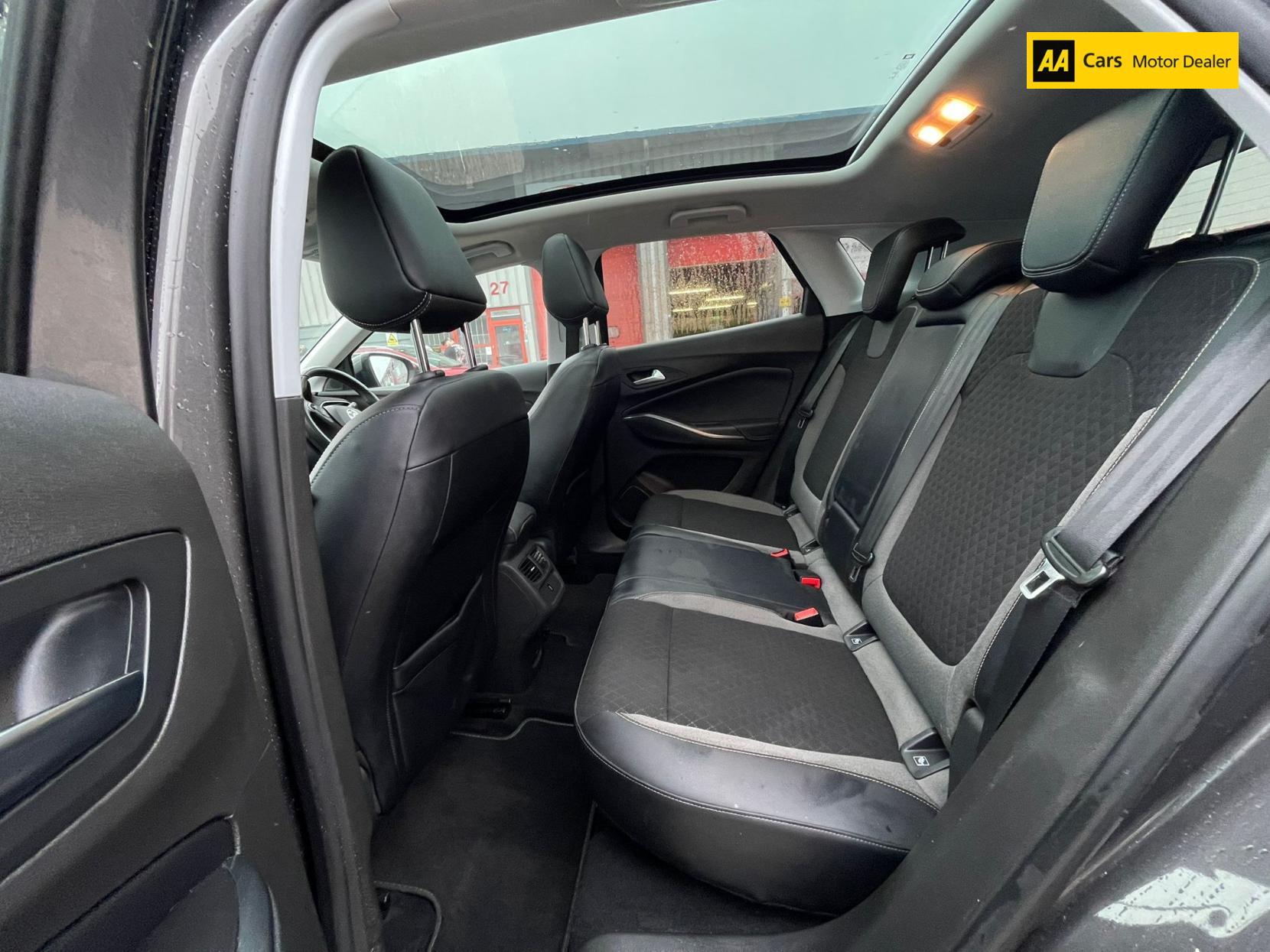 Vauxhall Grandland X 1.6 Turbo D BlueInjection Sport Nav SUV 5dr Diesel Manual Euro 6 (s/s) (120 ps)