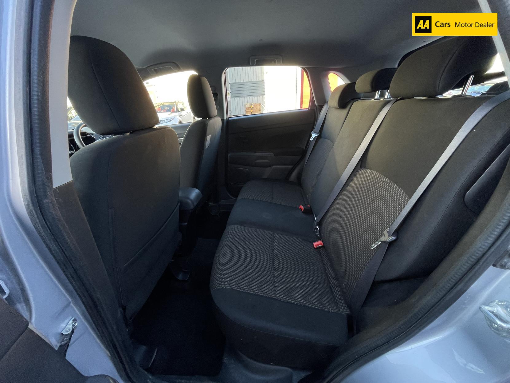 Mitsubishi ASX 1.6 2 SUV 5dr Petrol Manual Euro 5 (117 ps)