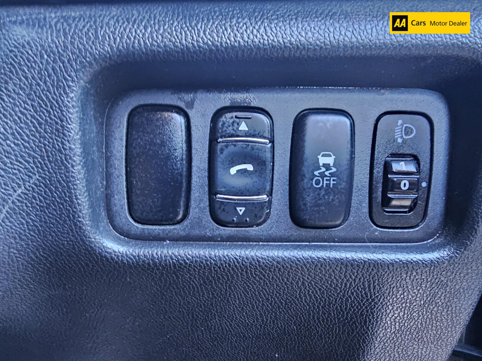 Mitsubishi ASX 1.6 2 SUV 5dr Petrol Manual Euro 5 (117 ps)