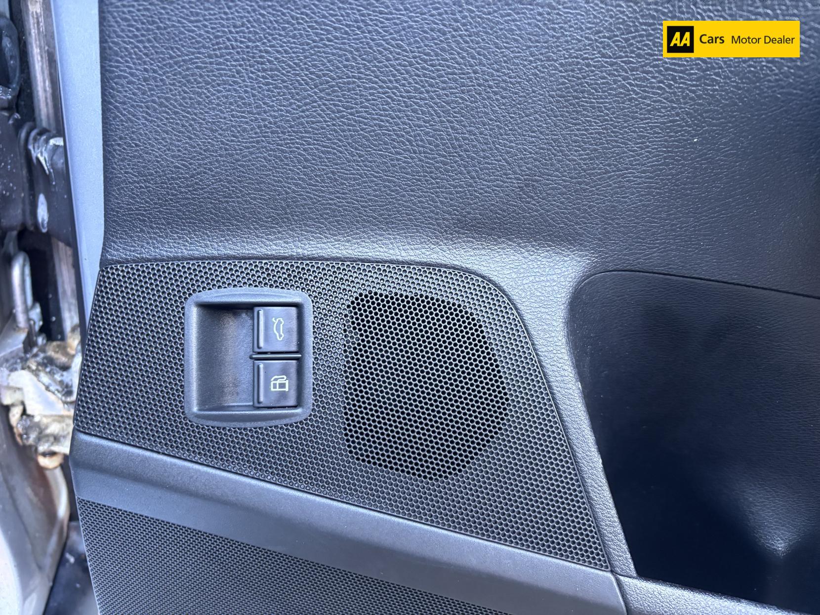 Volkswagen Passat 2.0 TDI Highline Plus Estate 5dr Diesel Manual Euro 5 (110 ps)