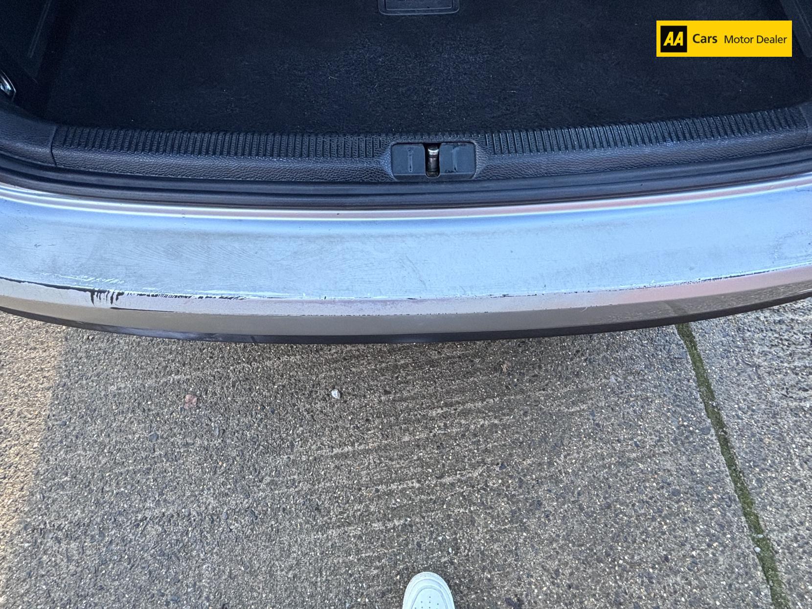 Volkswagen Passat 2.0 TDI Highline Plus Estate 5dr Diesel Manual Euro 5 (110 ps)