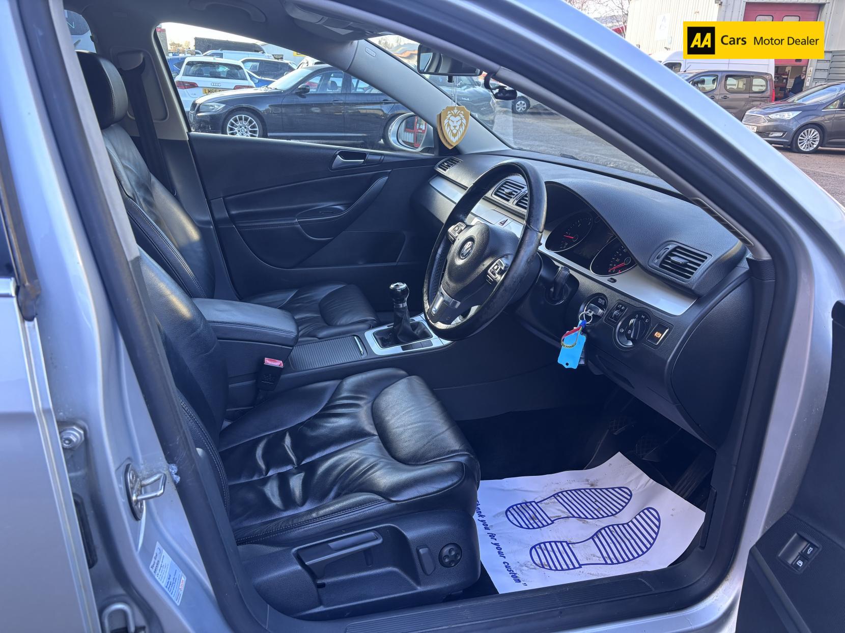 Volkswagen Passat 2.0 TDI Highline Plus Estate 5dr Diesel Manual Euro 5 (110 ps)