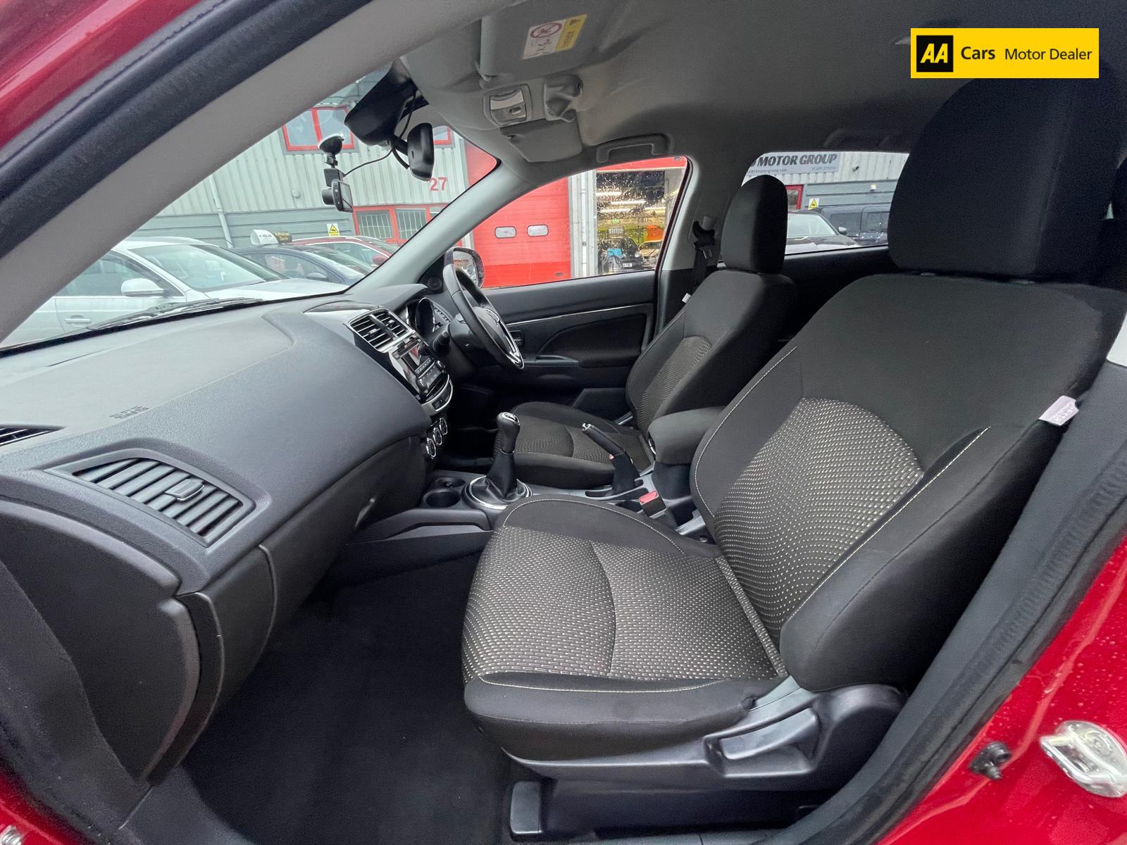 Mitsubishi ASX 1.6 ZC-M SUV 5dr Petrol Manual Euro 6 (117 ps)