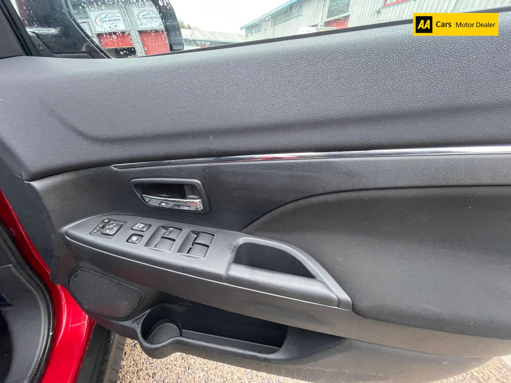 Mitsubishi ASX 1.6 ZC-M SUV 5dr Petrol Manual Euro 6 (117 ps)