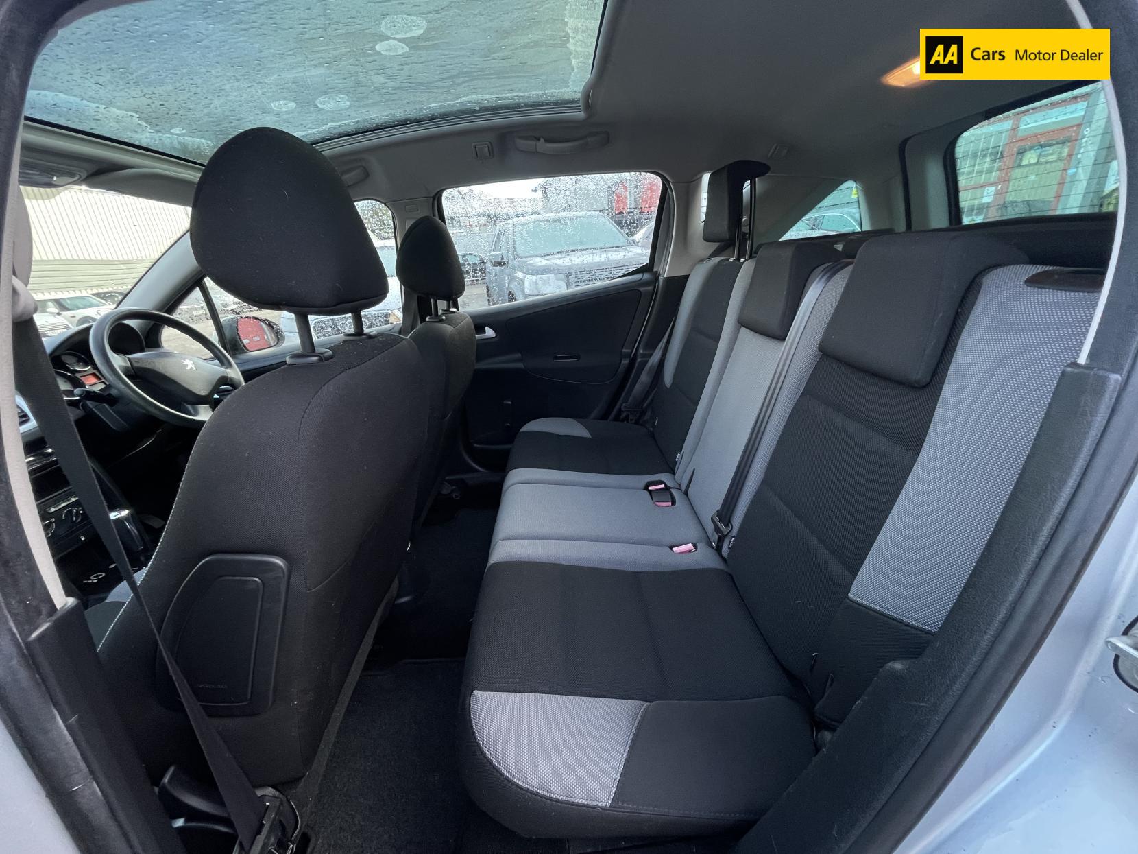 Peugeot 207 SW 1.6 VTi S Estate 5dr Petrol Automatic (a/c) (165 g/km, 120 bhp)