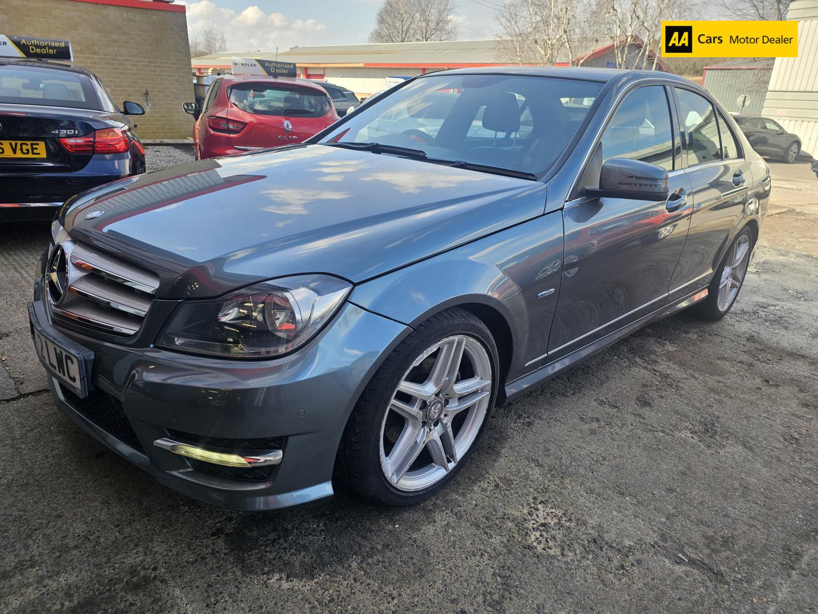 Mercedes-Benz C Class 1.8 C180 BlueEfficiency Sport Saloon 4dr Petrol G-Tronic+ Euro 5 (s/s) (156 ps)