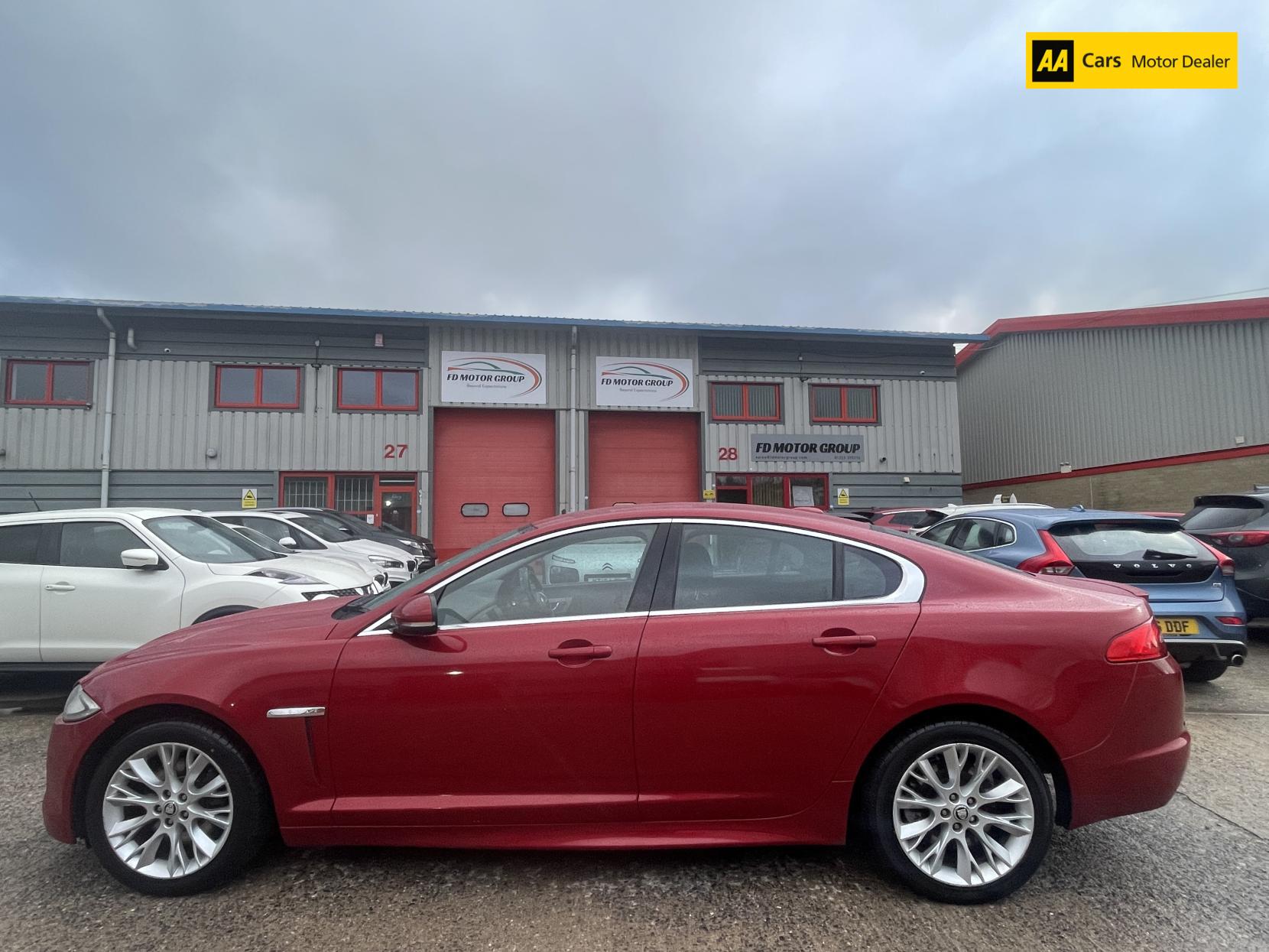 Jaguar XF 2.2d Sport Saloon 4dr Diesel Auto Euro 5 (s/s) (190 ps)