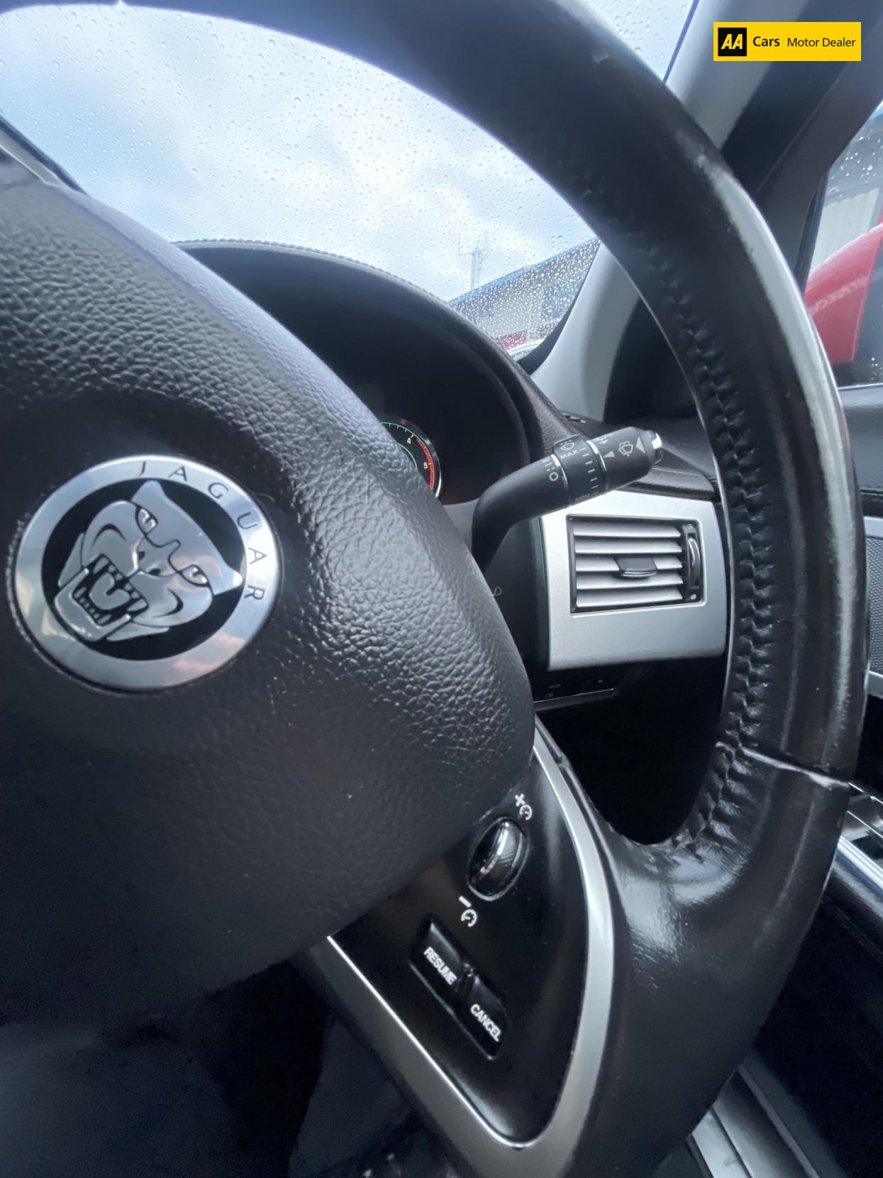 Jaguar XF 2.2d Sport Saloon 4dr Diesel Auto Euro 5 (s/s) (190 ps)