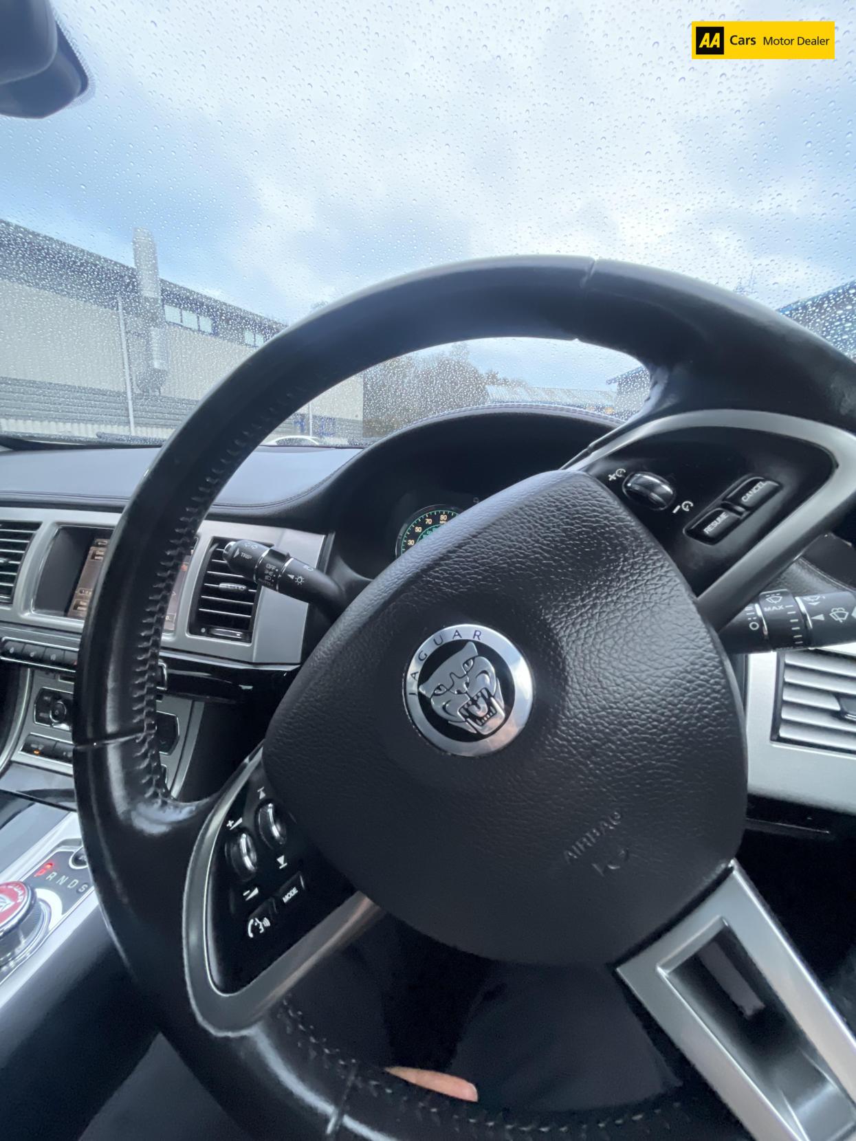 Jaguar XF 2.2d Sport Saloon 4dr Diesel Auto Euro 5 (s/s) (190 ps)