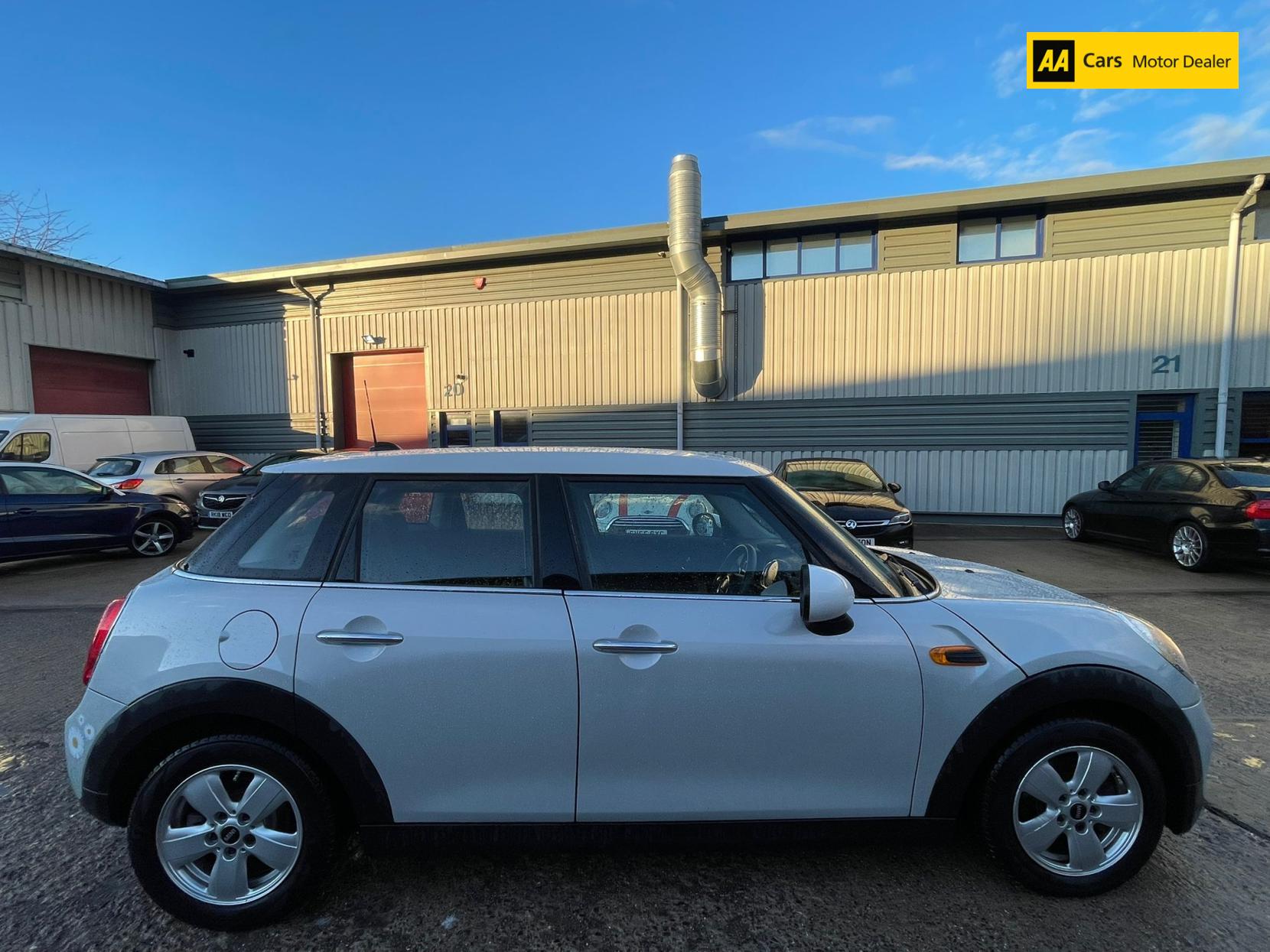 MINI Hatch 1.5 Cooper D Hatchback 5dr Diesel Manual Euro 6 (s/s) (116 ps)