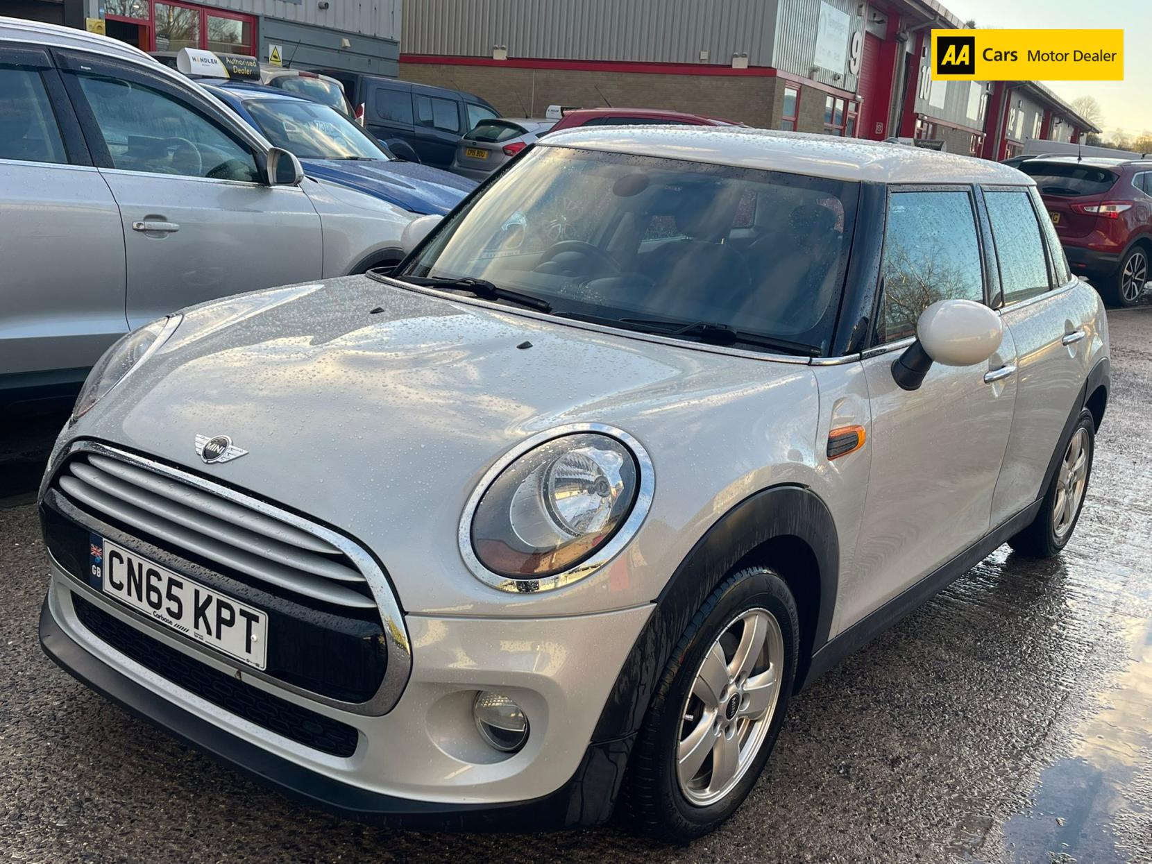 MINI Hatch 1.5 Cooper D Hatchback 5dr Diesel Manual Euro 6 (s/s) (116 ps)