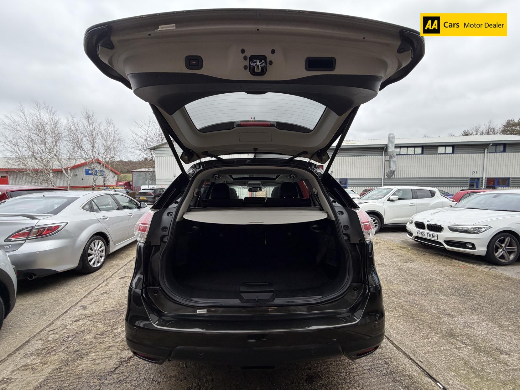 Nissan X-Trail 1.6 dCi Tekna SUV 5dr Diesel XTRON Euro 6 (s/s) (130 ps)