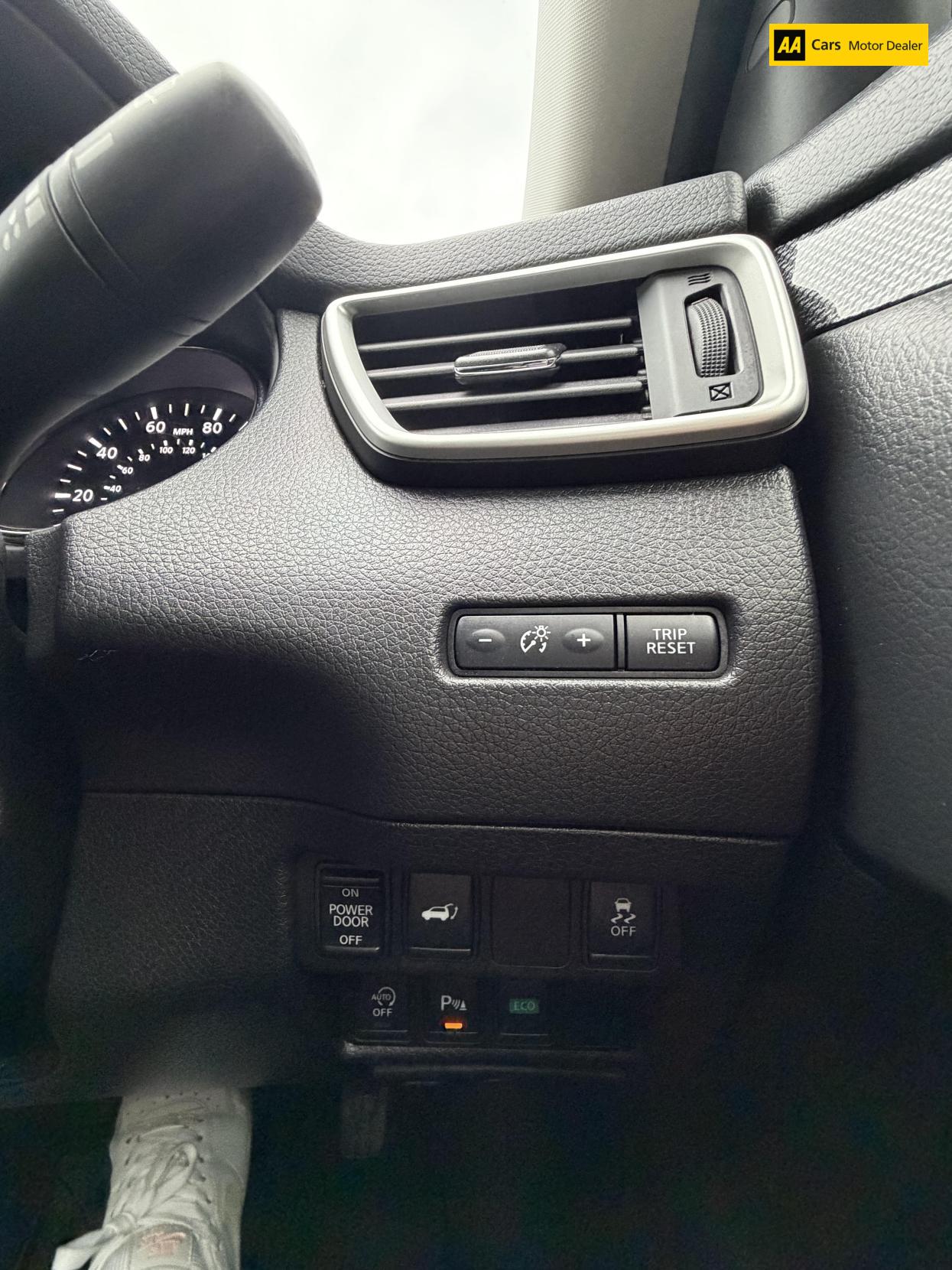 Nissan X-Trail 1.6 dCi Tekna SUV 5dr Diesel XTRON Euro 6 (s/s) (130 ps)