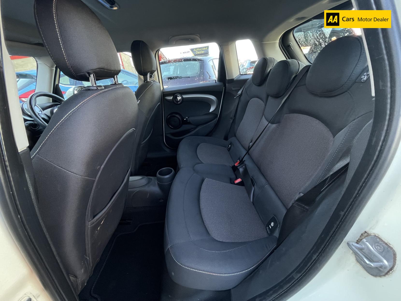 MINI Hatch 1.2 One Hatchback 5dr Petrol Manual Euro 6 (s/s) (102 ps)