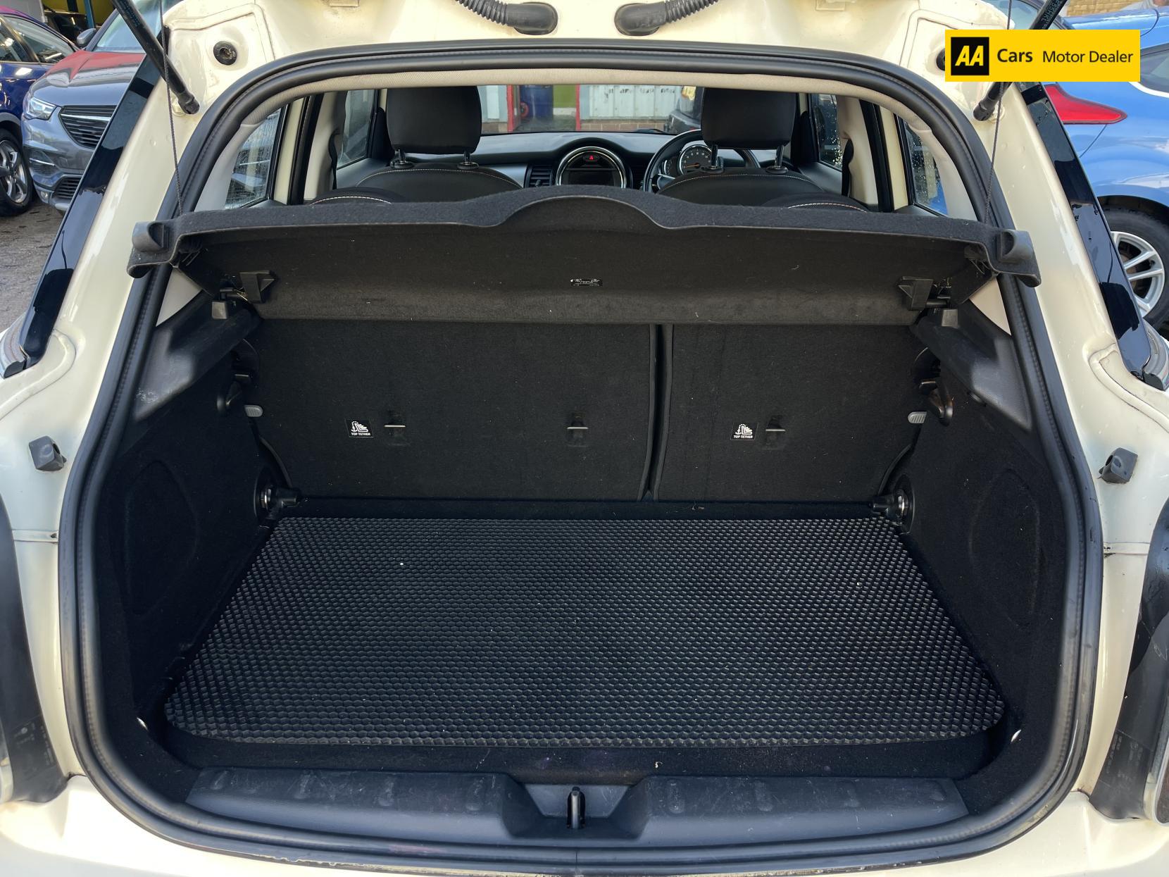 MINI Hatch 1.2 One Hatchback 5dr Petrol Manual Euro 6 (s/s) (102 ps)