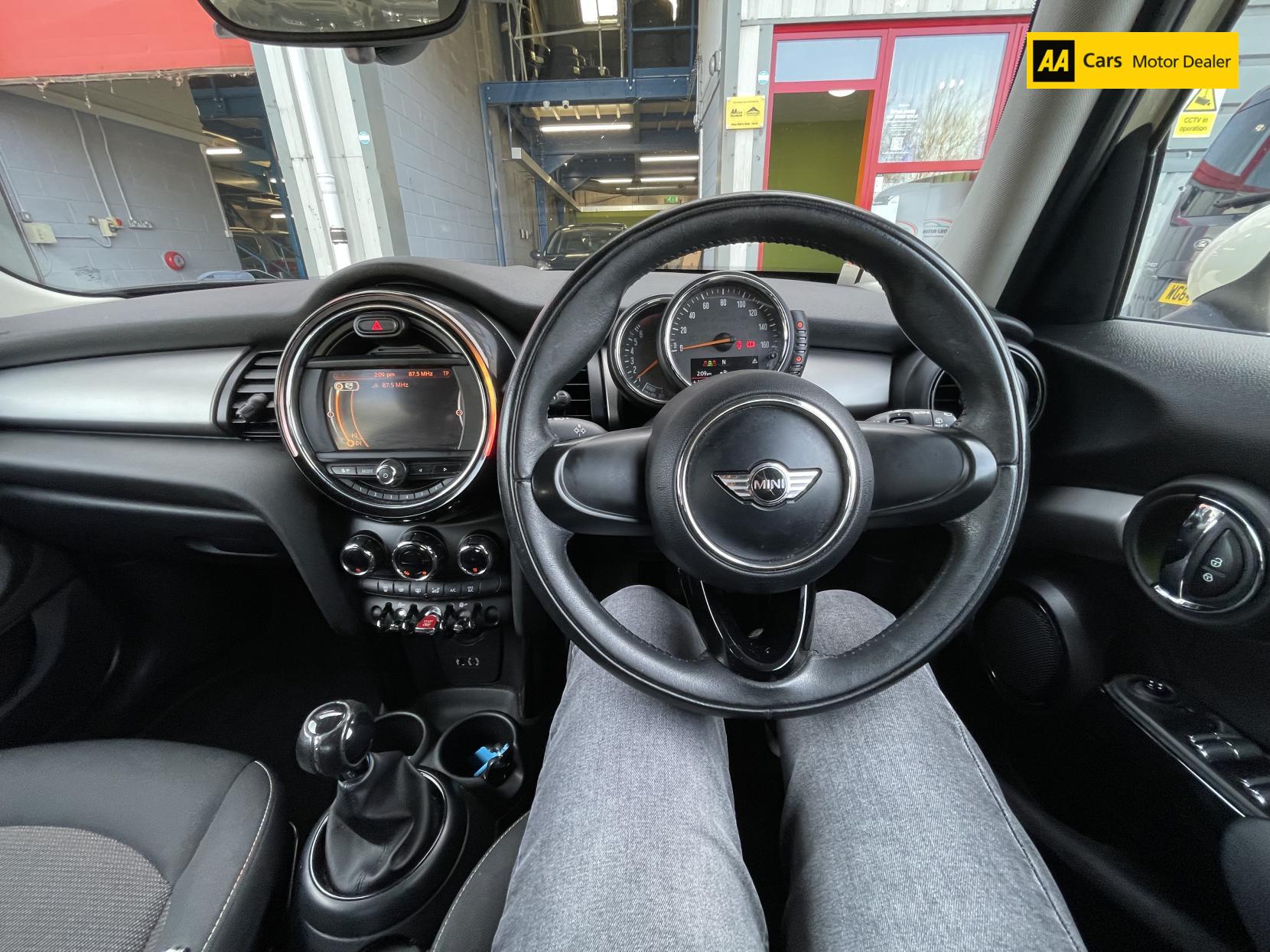 MINI Hatch 1.2 One Hatchback 5dr Petrol Manual Euro 6 (s/s) (102 ps)