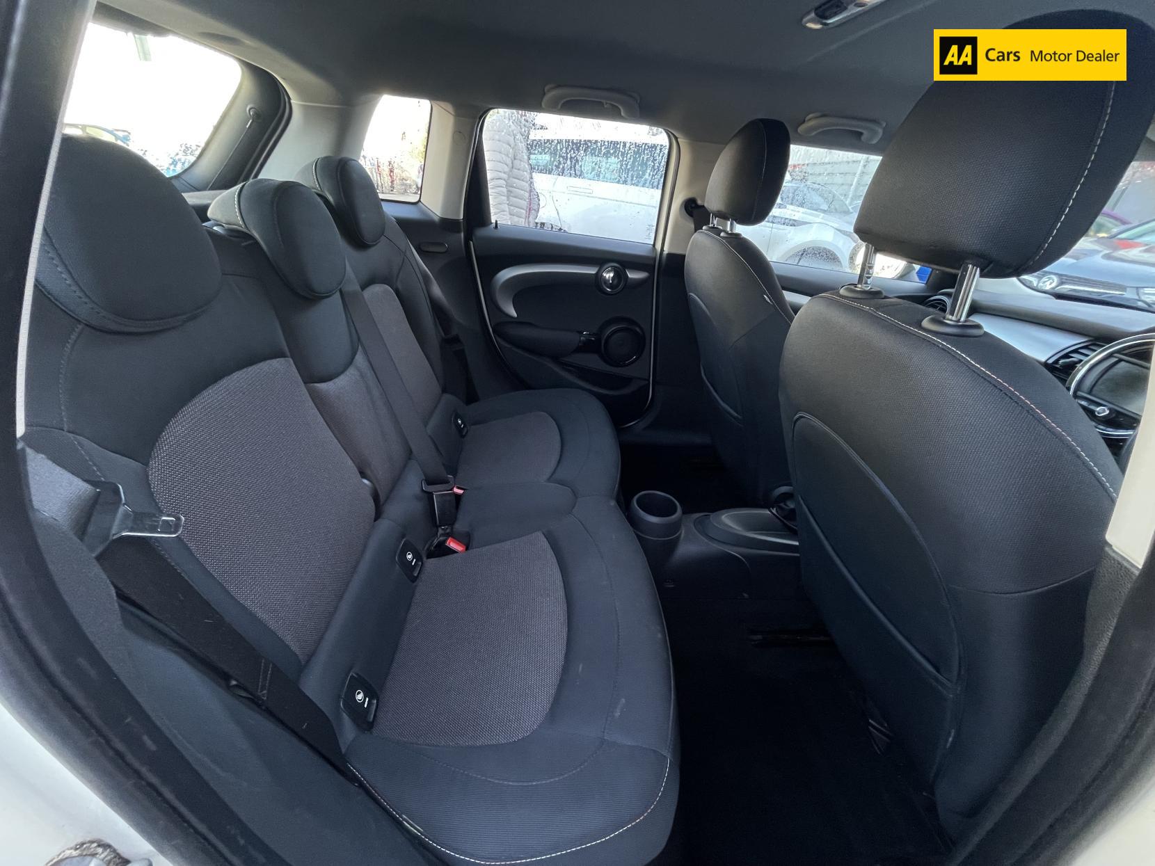 MINI Hatch 1.2 One Hatchback 5dr Petrol Manual Euro 6 (s/s) (102 ps)