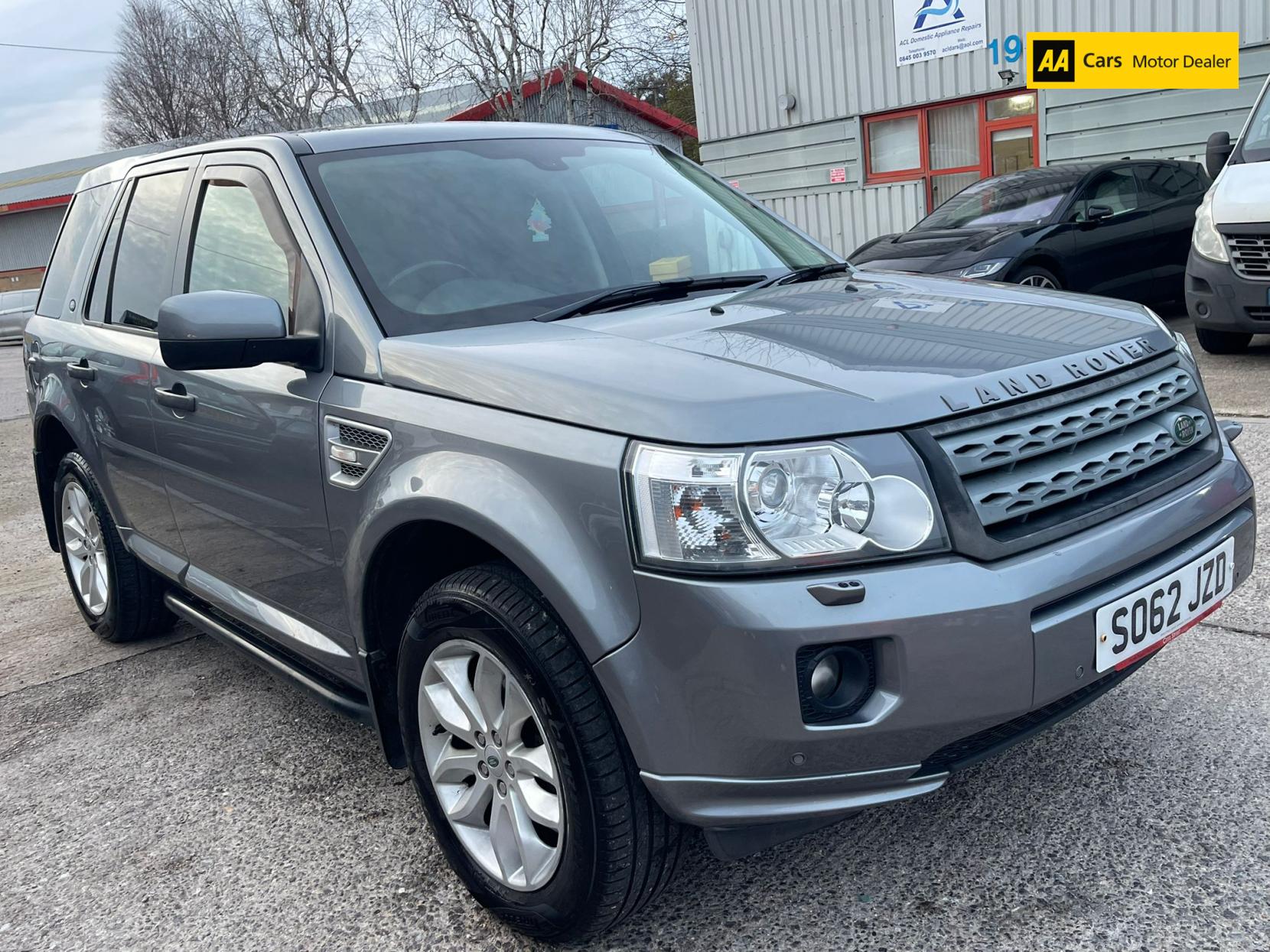 Land Rover Freelander 2 2.2 SD4 HSE SUV 5dr Diesel CommandShift 4WD Euro 5 (190 ps)