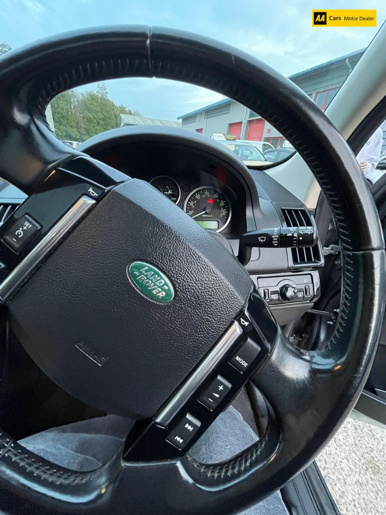 Land Rover Freelander 2 2.2 SD4 HSE SUV 5dr Diesel CommandShift 4WD Euro 5 (190 ps)