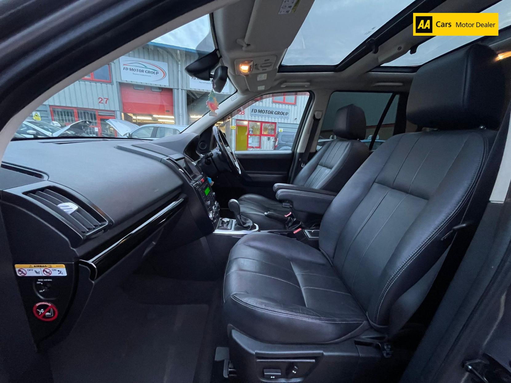 Land Rover Freelander 2 2.2 SD4 HSE SUV 5dr Diesel CommandShift 4WD Euro 5 (190 ps)