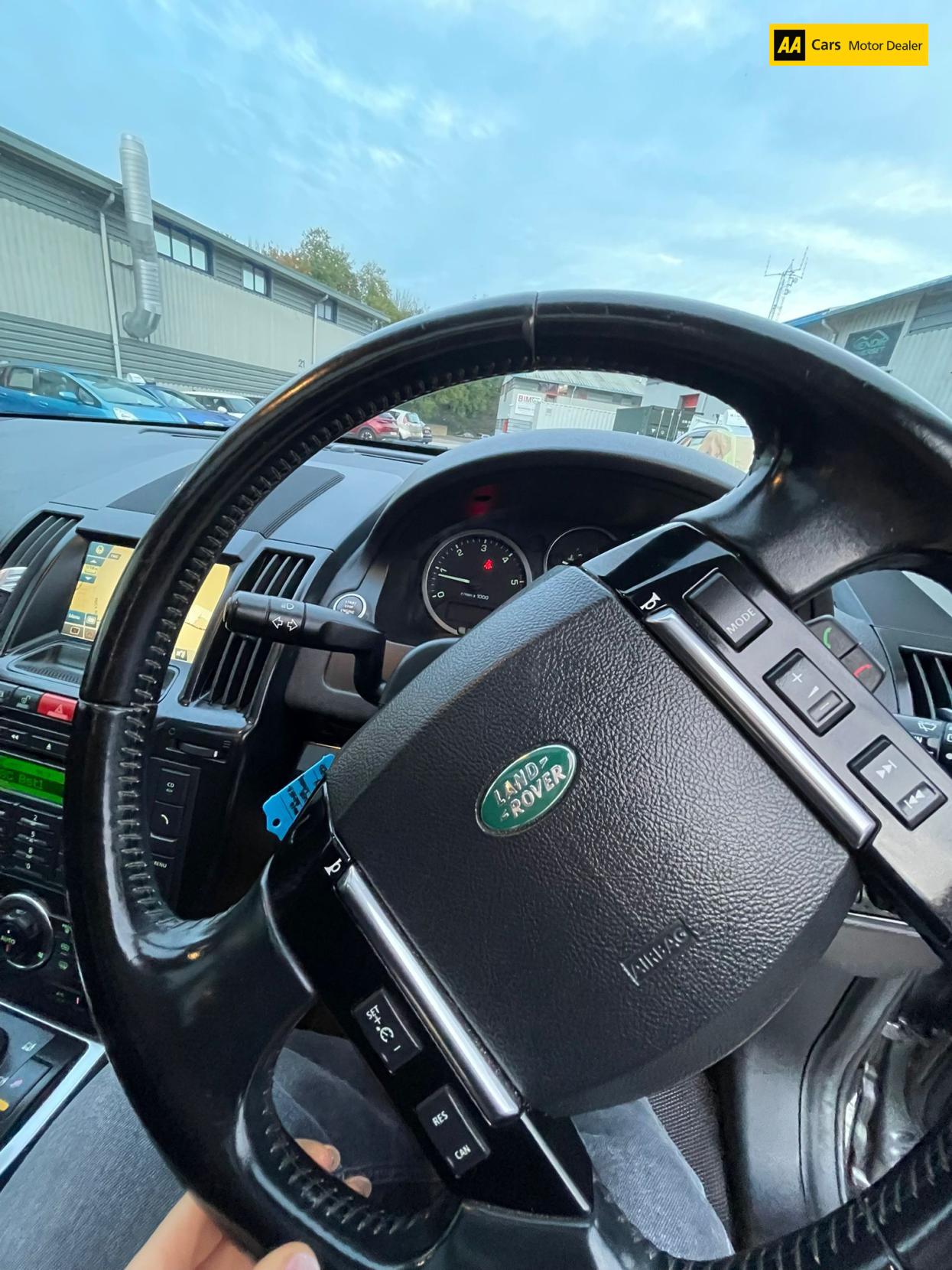 Land Rover Freelander 2 2.2 SD4 HSE SUV 5dr Diesel CommandShift 4WD Euro 5 (190 ps)