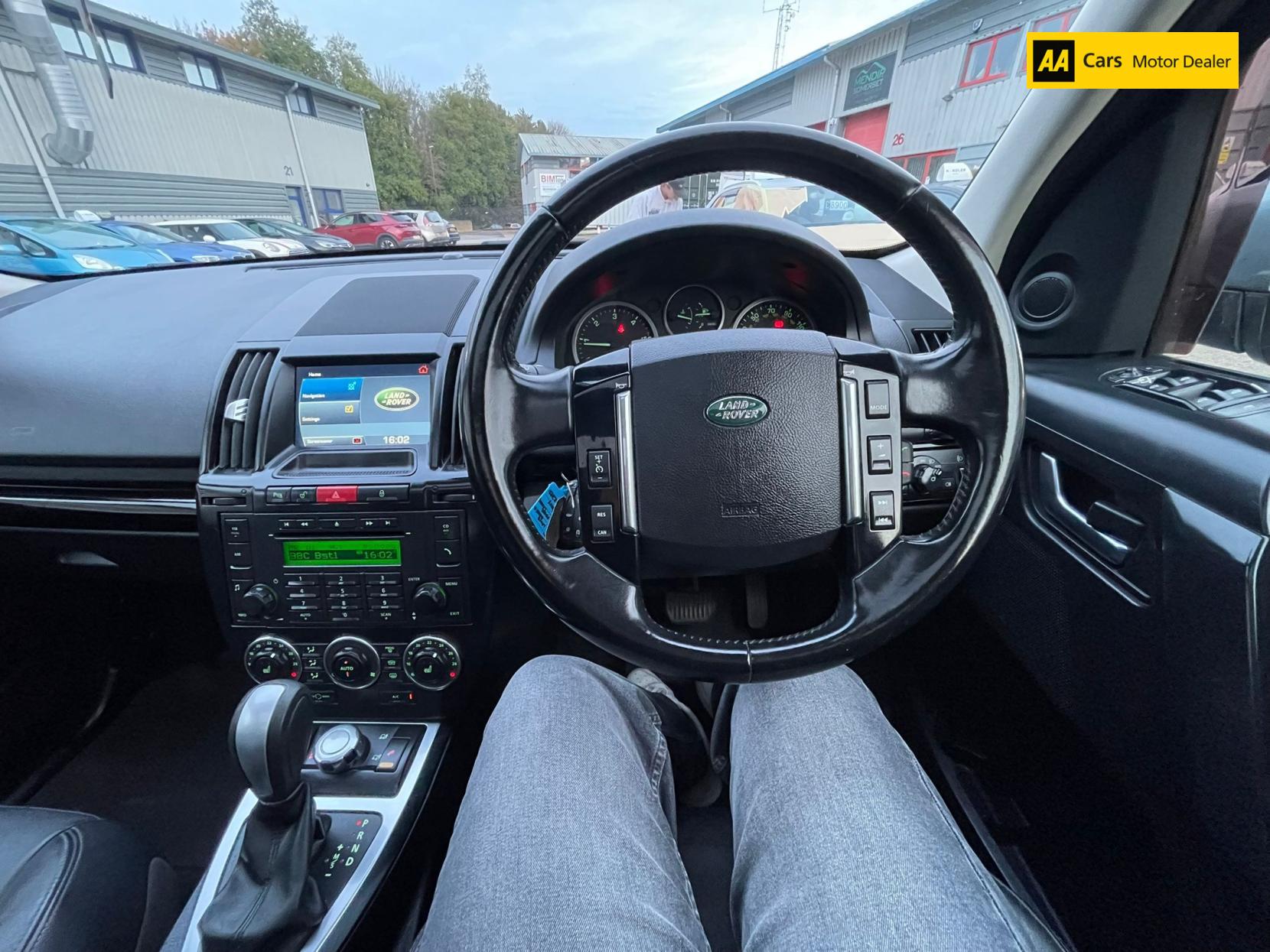 Land Rover Freelander 2 2.2 SD4 HSE SUV 5dr Diesel CommandShift 4WD Euro 5 (190 ps)