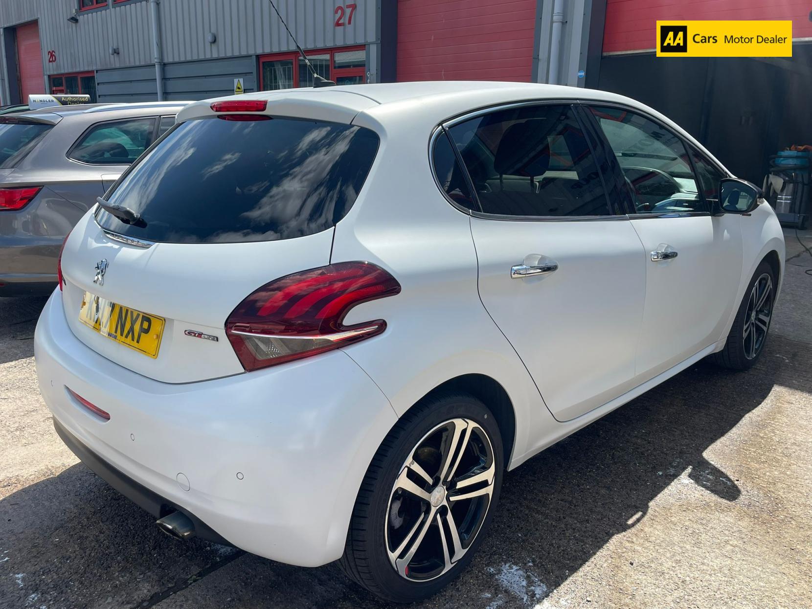 Peugeot 208 1.2 PureTech GT Line Hatchback 5dr Petrol Manual Euro 6 (s/s) (110 ps)