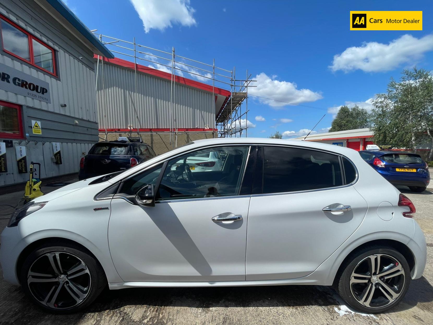 Peugeot 208 1.2 PureTech GT Line Hatchback 5dr Petrol Manual Euro 6 (s/s) (110 ps)
