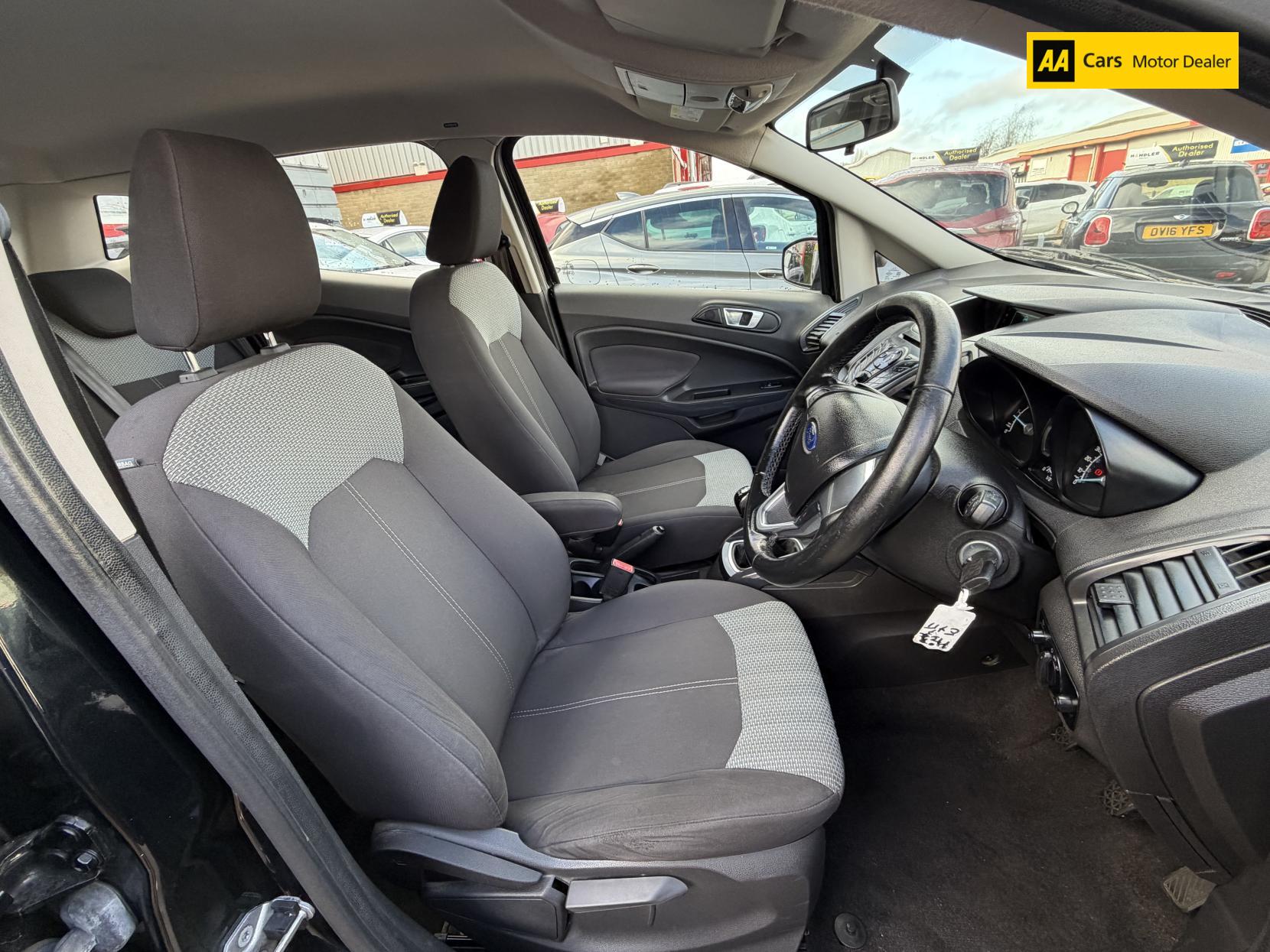 Ford EcoSport 1.5 TDCi Zetec SUV 5dr Diesel Manual 2WD Euro 5 (90 ps)