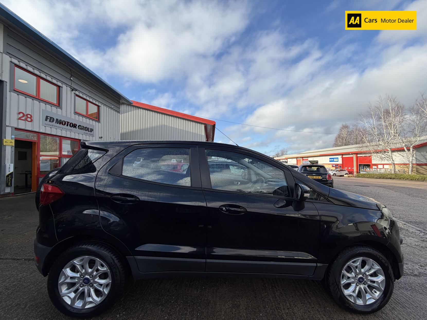 Ford EcoSport 1.5 TDCi Zetec SUV 5dr Diesel Manual 2WD Euro 5 (90 ps)
