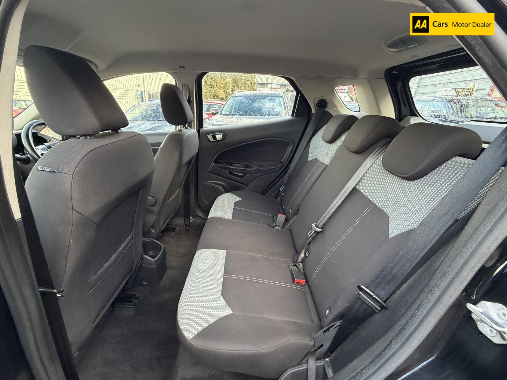 Ford EcoSport 1.5 TDCi Zetec SUV 5dr Diesel Manual 2WD Euro 5 (90 ps)