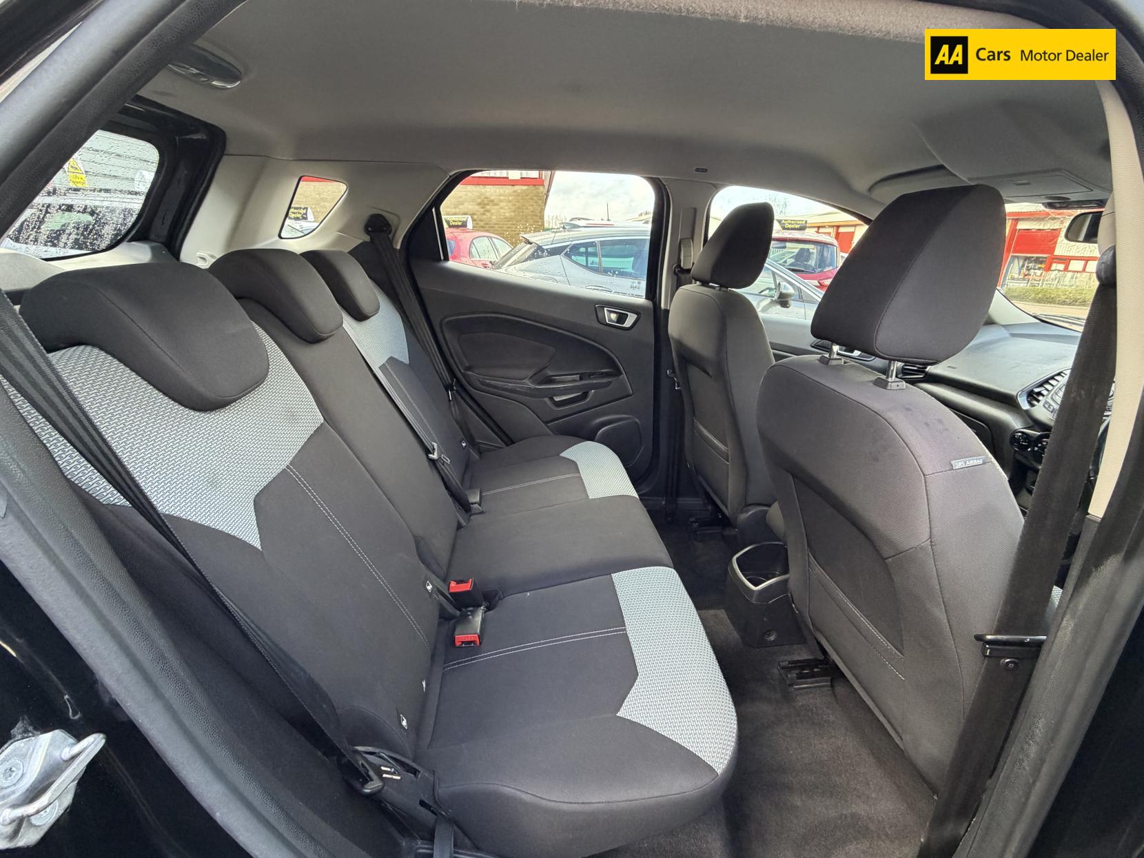 Ford EcoSport 1.5 TDCi Zetec SUV 5dr Diesel Manual 2WD Euro 5 (90 ps)