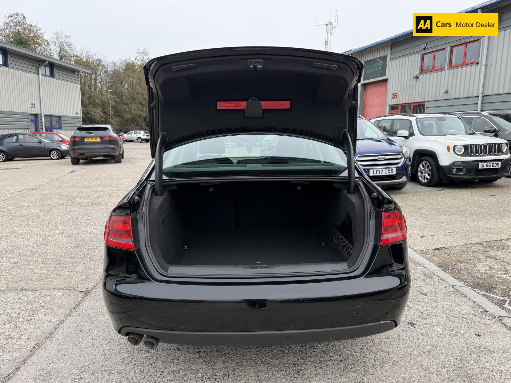 Audi A4 2.0 TDI SE Saloon 4dr Diesel Manual Euro 4 (143 ps)